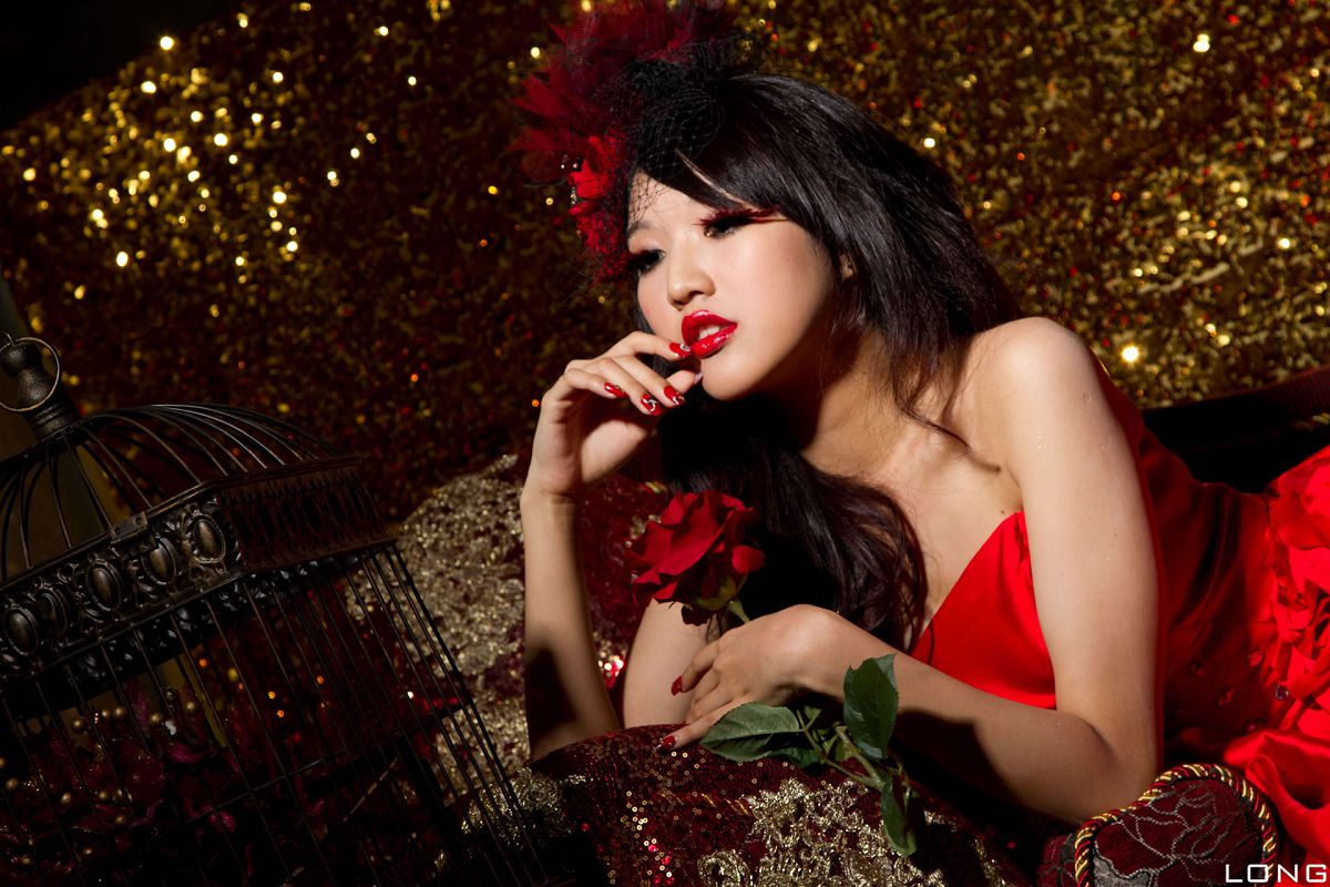 [BEAUTYLEG番外篇] 2013.12.15 棚拍]Jill（瑋廷）婚紗之紅 [40P]