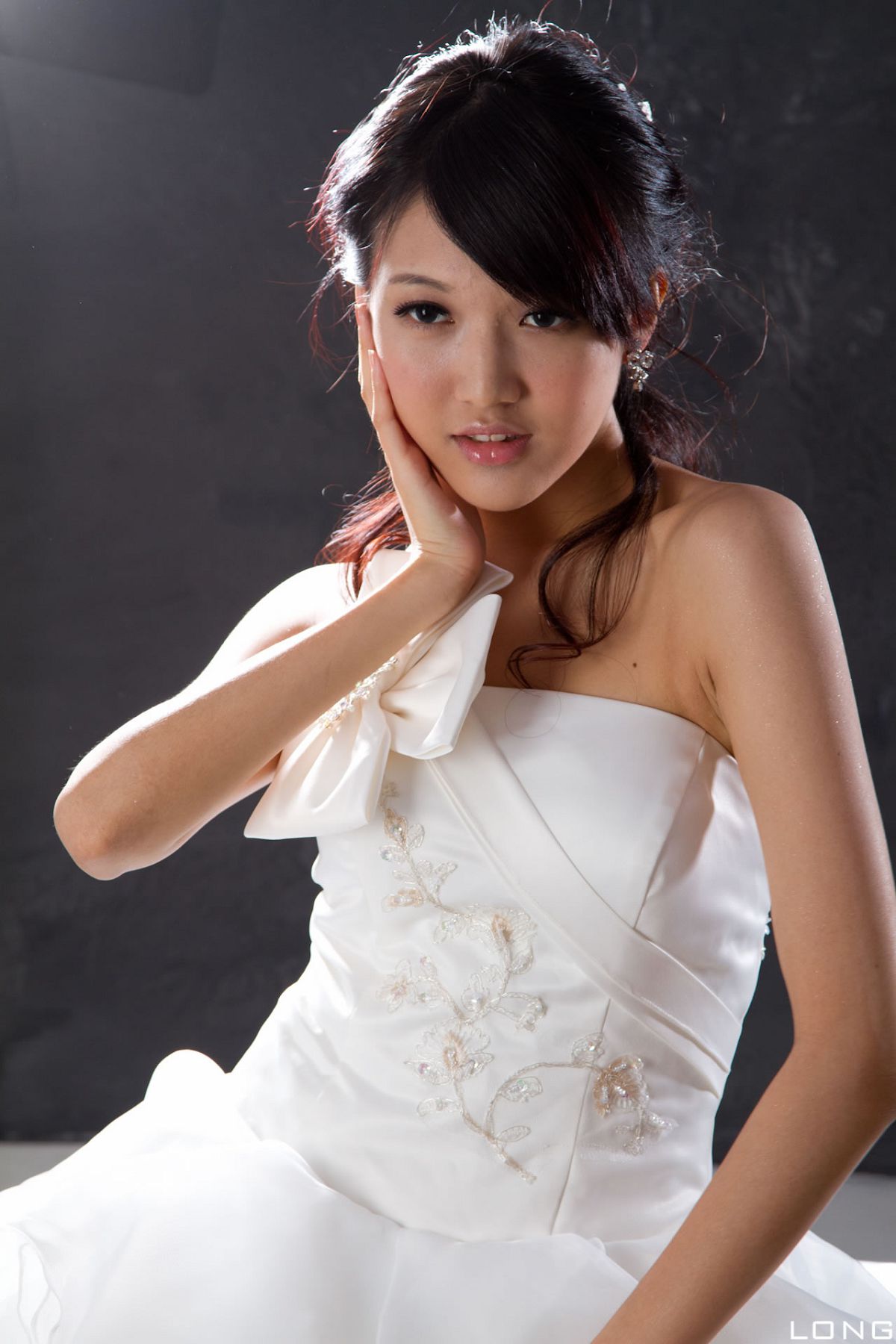 [BEAUTYLEG番外篇] 2013.12.16 棚拍 Jill（瑋廷）婚紗之白 [33P]