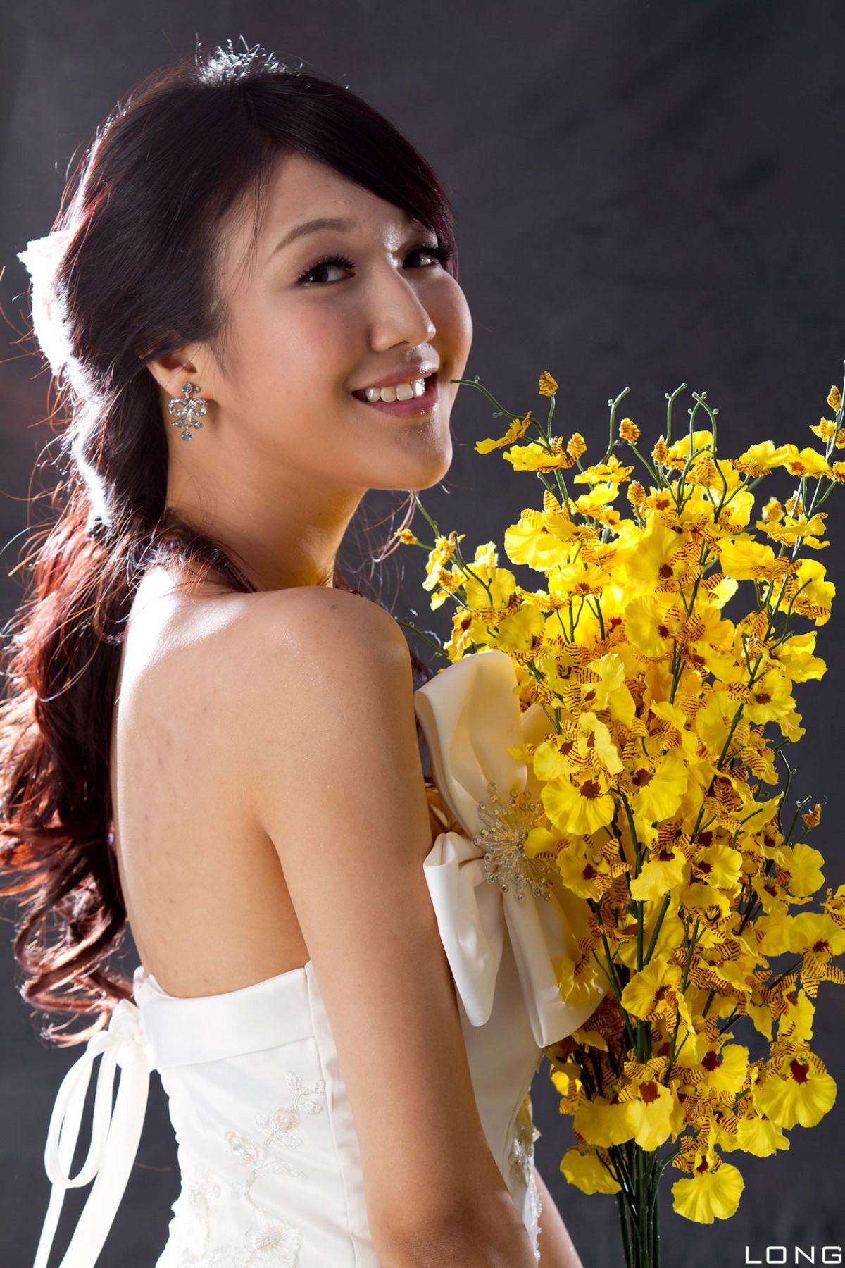 [BEAUTYLEG番外篇] 2013.12.16 棚拍 Jill（瑋廷）婚紗之白 [33P]