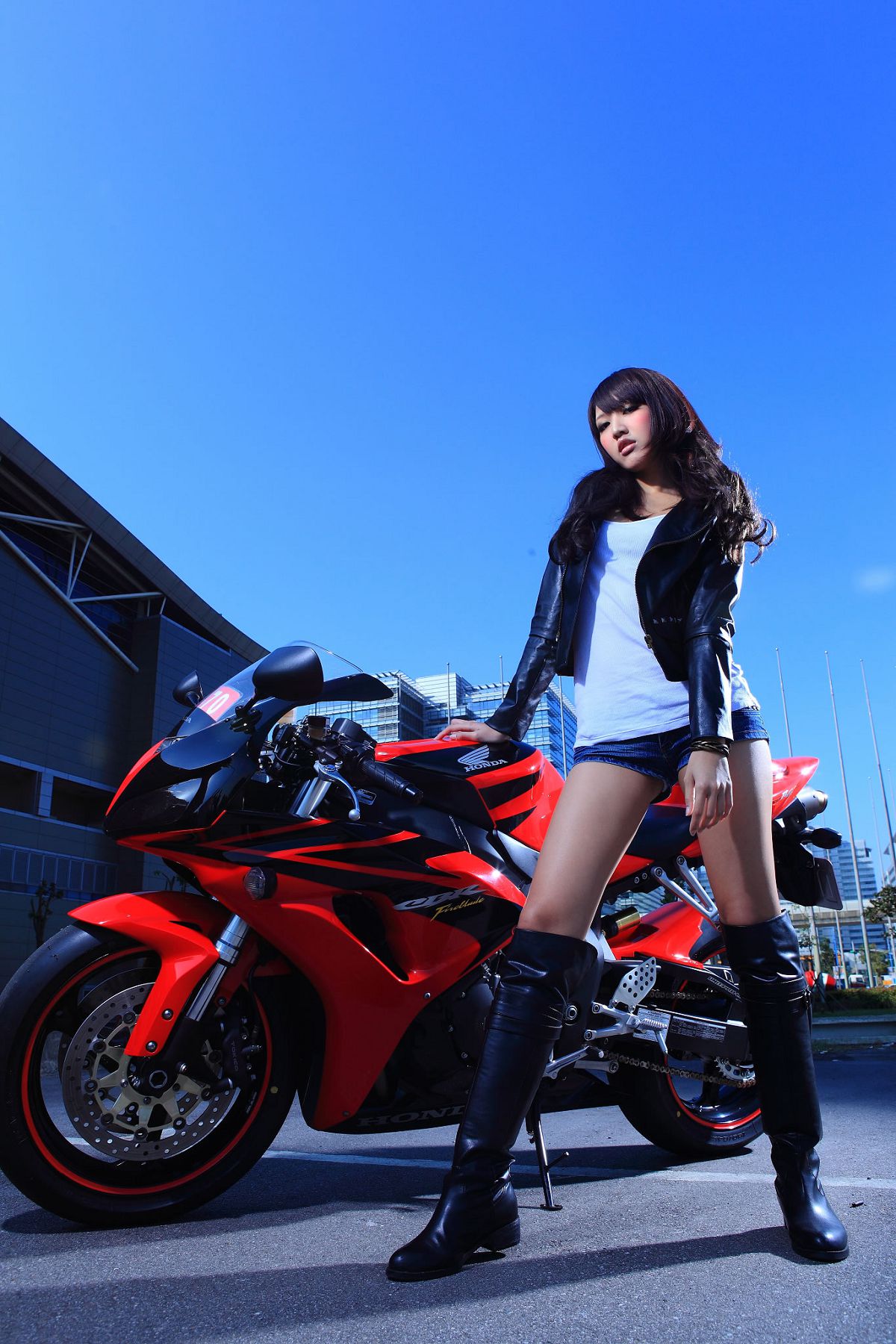 [BEAUTYLEG番外篇] 2013.12.19 黑丝教主Jill(玮廷) [80P]
