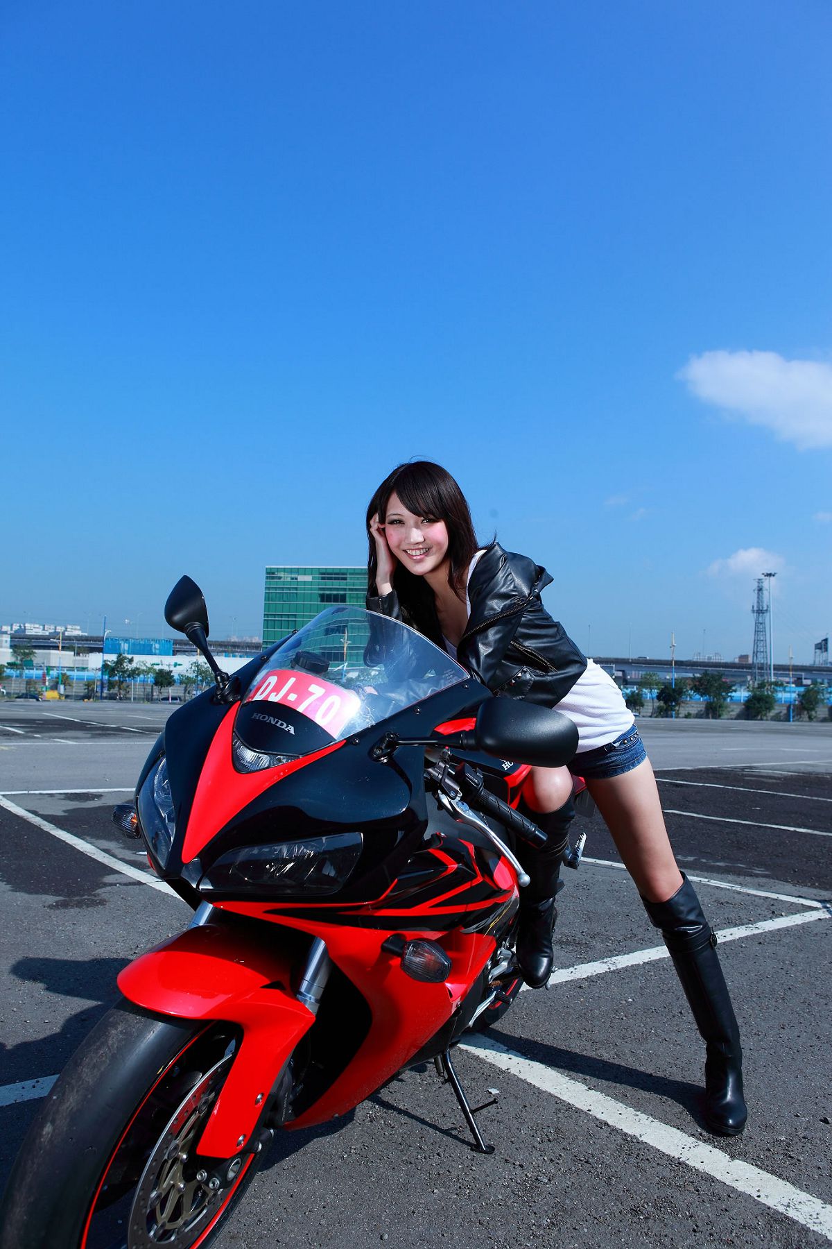 [BEAUTYLEG番外篇] 2013.12.19 黑丝教主Jill(玮廷) [80P]