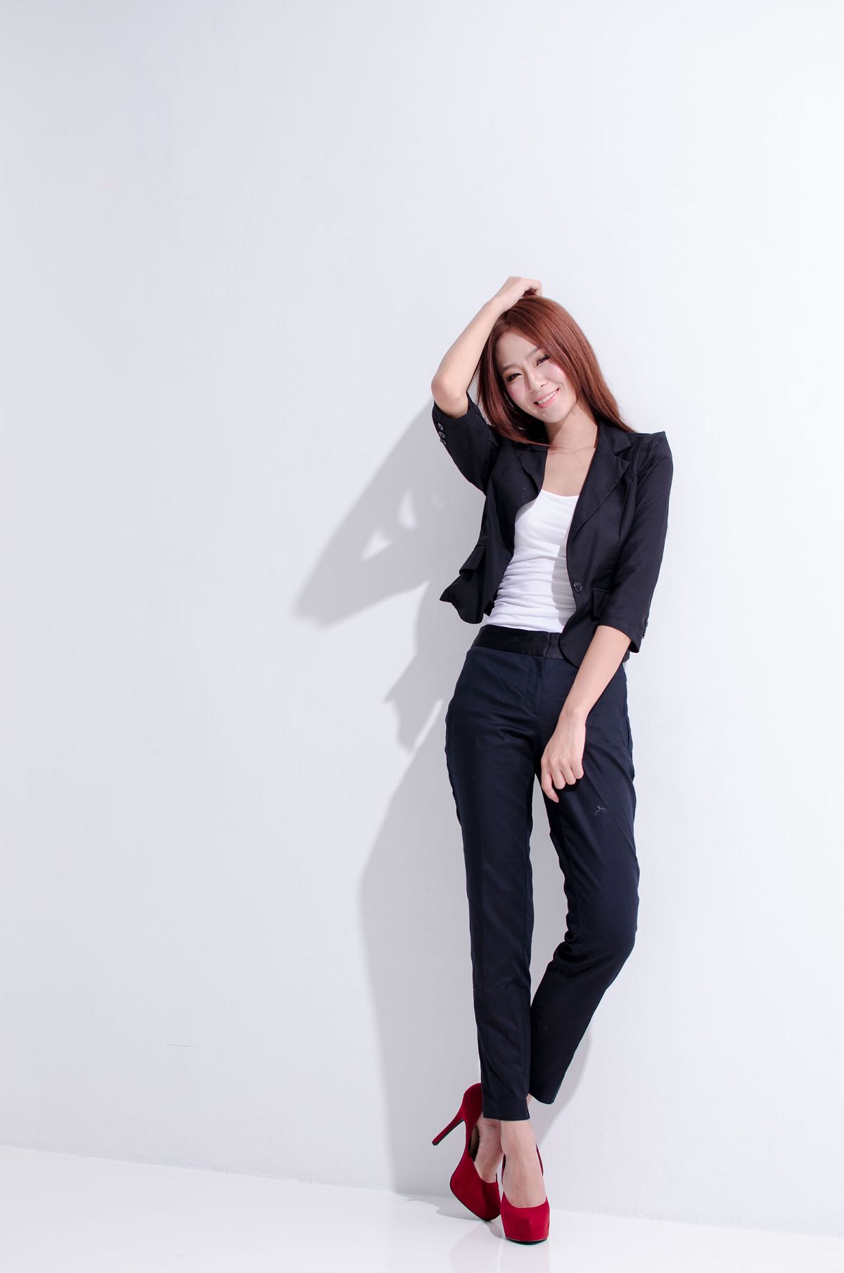 [Beautyleg] 模特周边 2014.01.11 小雪winnie-琴二棚 時尚調 职业装秀 [42P]