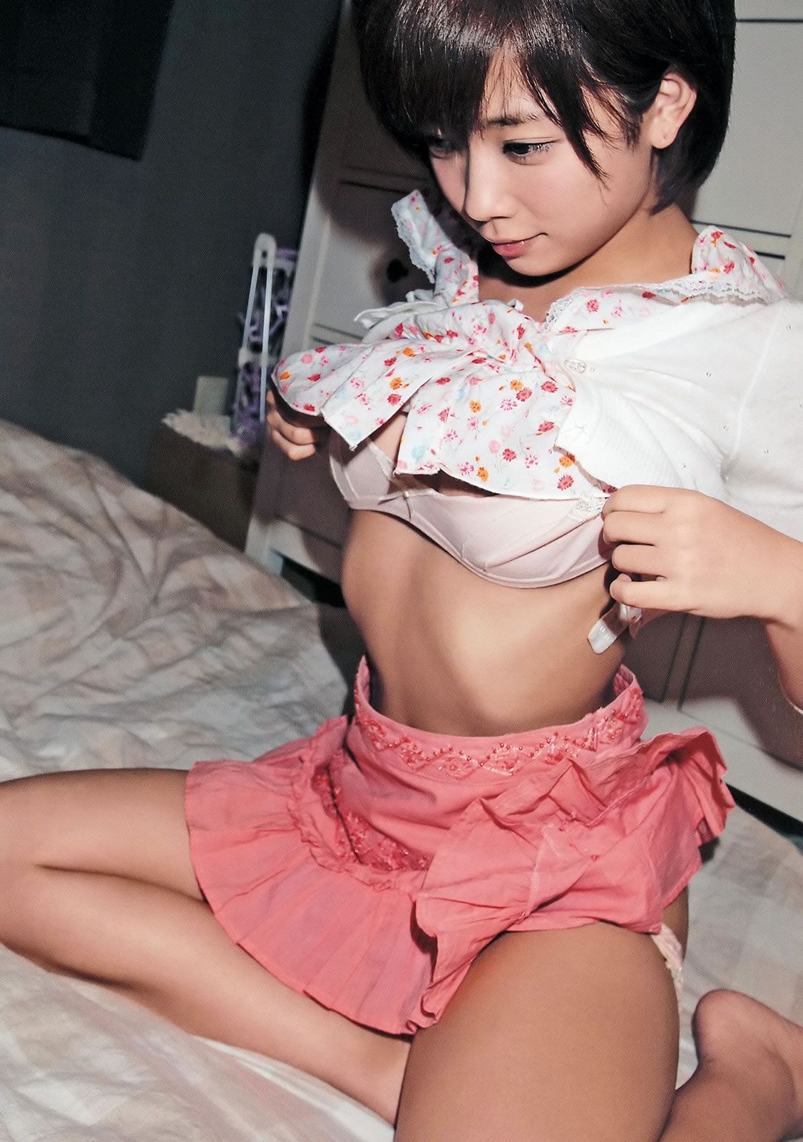[Young Animal Arashi] 2014 No.03 岸明日香 志保 紗倉まな 希島あいり [21P]