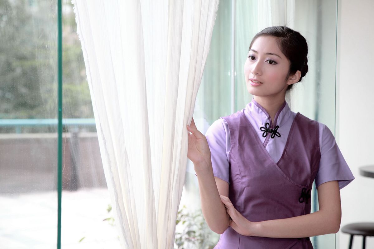[Beautyleg] 当家花旦--女神Emily私密写真集 [77P]