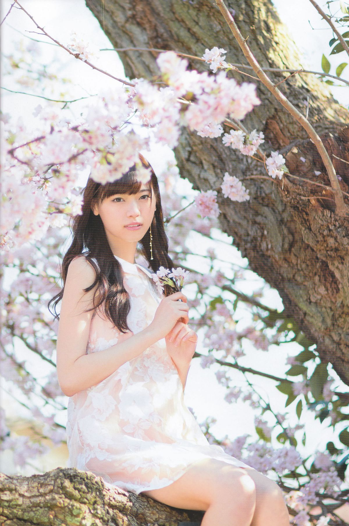 2014.03.05 季刊 乃木坂vol.1早春 [73P]