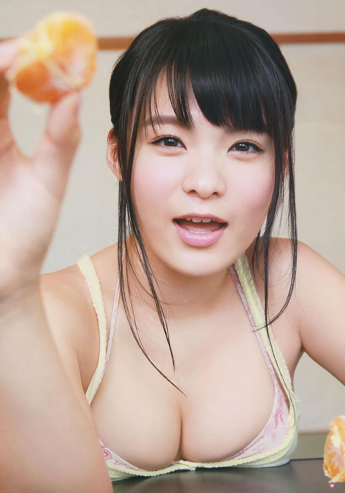 [Young Gangan] 2014 No.04 05 譜久村聖 桜井玲香 星名美津紀 山地まり 小間千代 [46P]