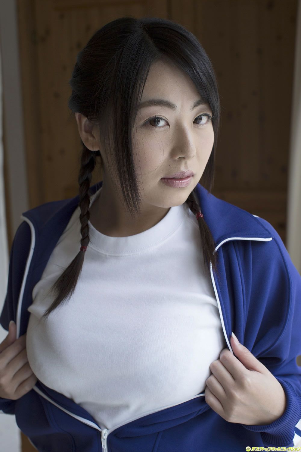 [DGC] 2014年07月号 No.1178 Shizuka Nakakura 仲倉静香 [100P]
