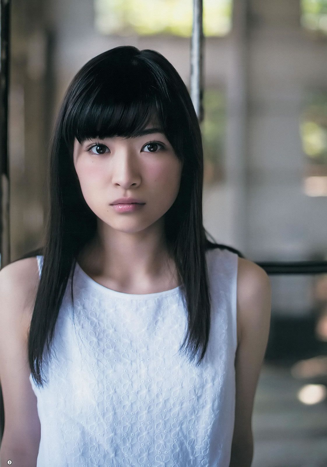 [Weekly Young Jump] 2014 No.32 33山本彩 西野七瀬 白間美瑠 優希美青 [37P]