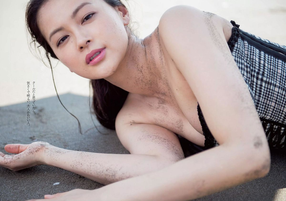 [Weekly Playboy] 2014 No.33 筧美和子 安達祐実 佐藤ありさ 山田沙梨奈 渡辺麻友 黒谷友香 葉加瀬マイ 喜屋武ちあき 宇沙城らん [23P]