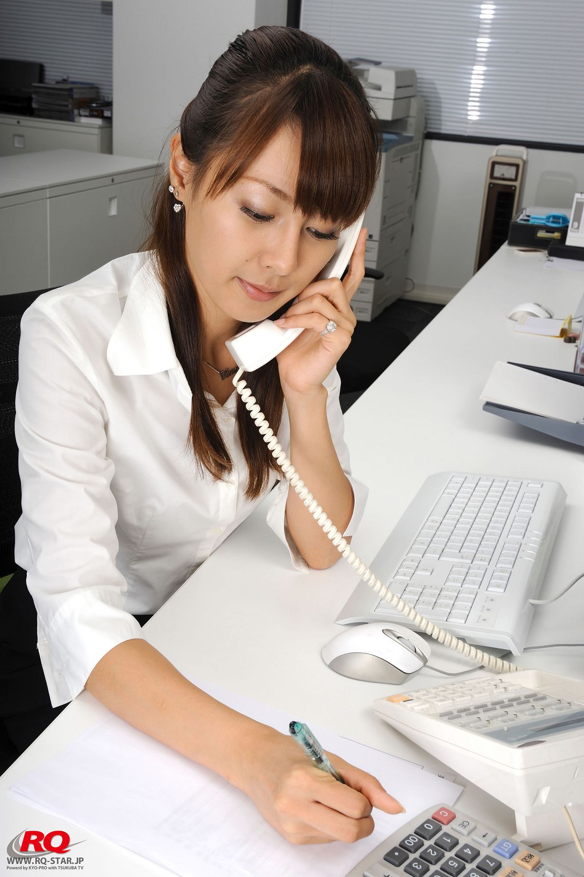 [RQ-STAR] NO.00062 Tomoe Nakagawa 中川知映 Office Lady [44P]