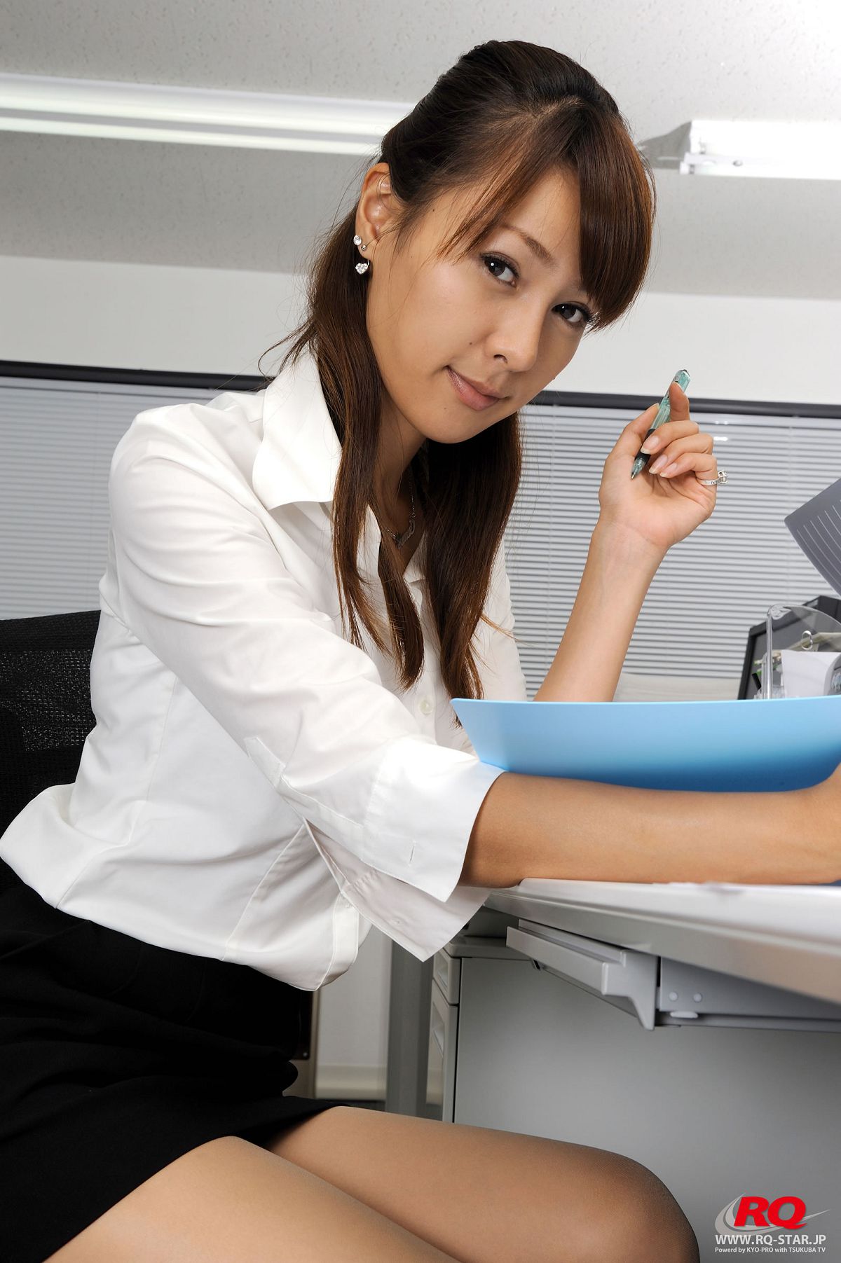 [RQ-STAR] NO.00062 Tomoe Nakagawa 中川知映 Office Lady [44P]