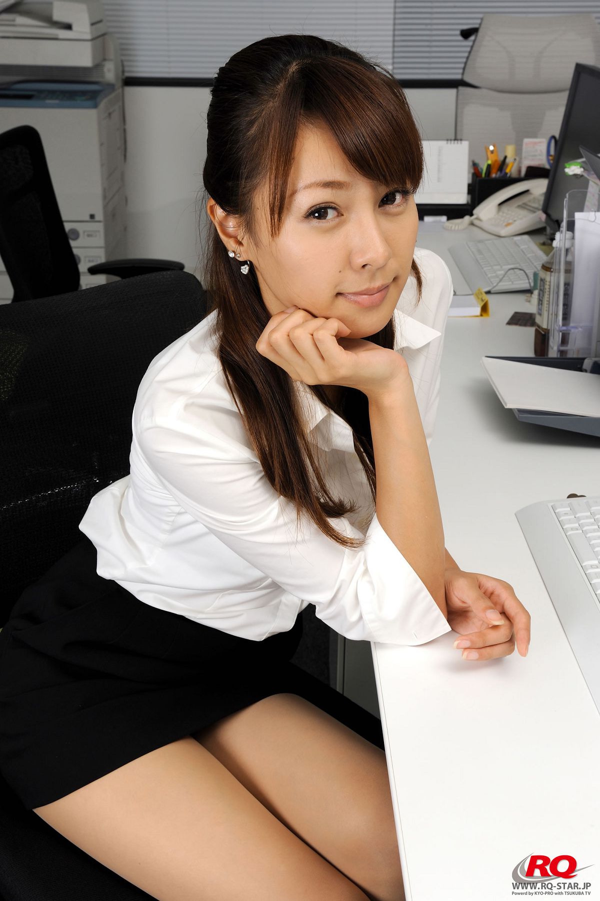 [RQ-STAR] NO.00062 Tomoe Nakagawa 中川知映 Office Lady [44P]