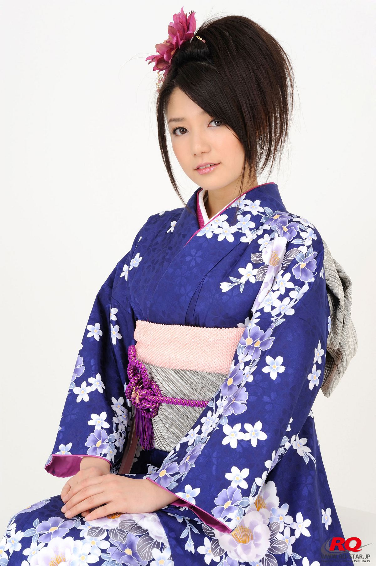 [RQ-STAR] NO.00068 Hitomi Furusaki 古崎瞳 謹賀新年 Kimono – Happy New Year [75P]