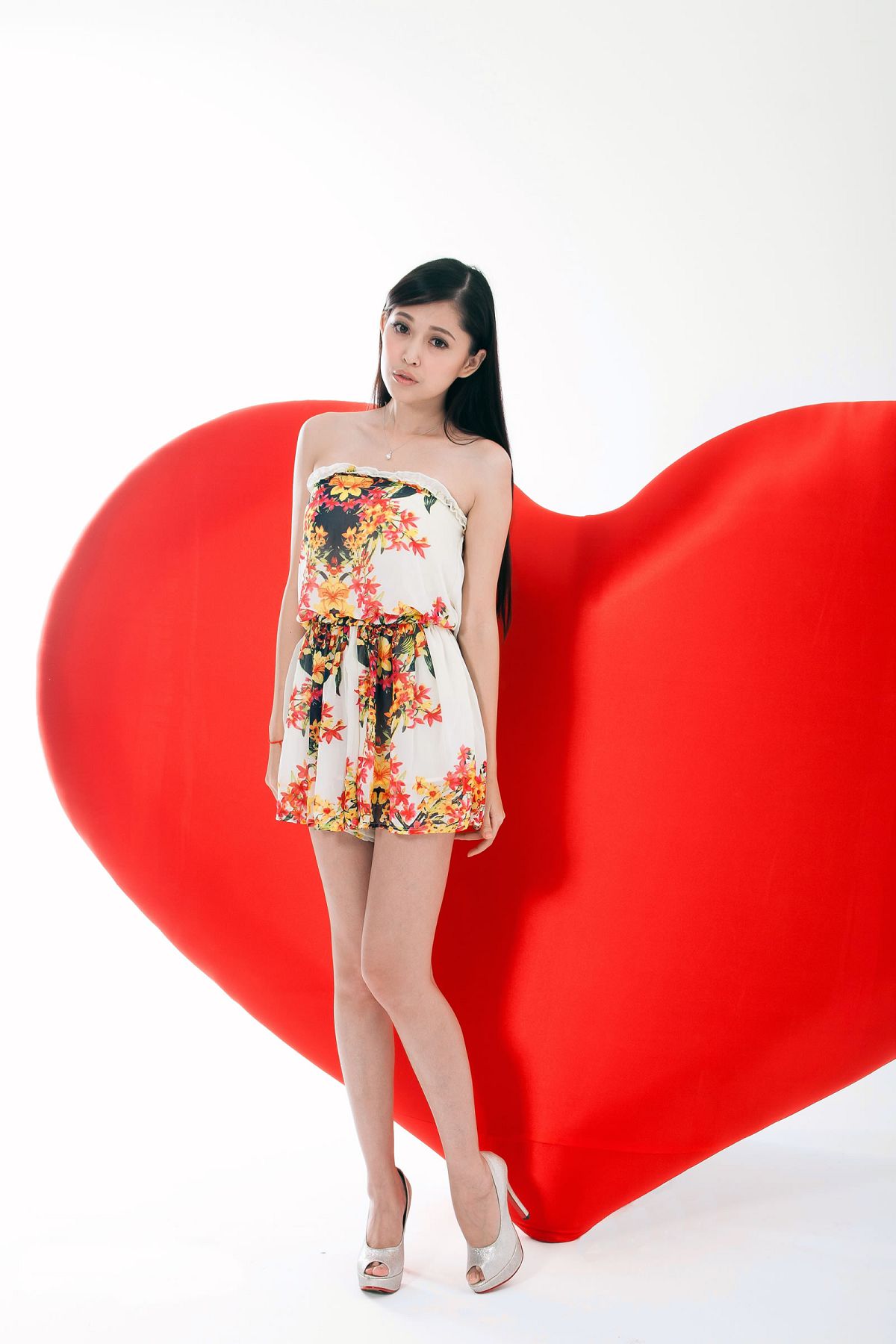 [Beautyleg] 女神模特 avy恬小鱼高清写真 I love you [37P]