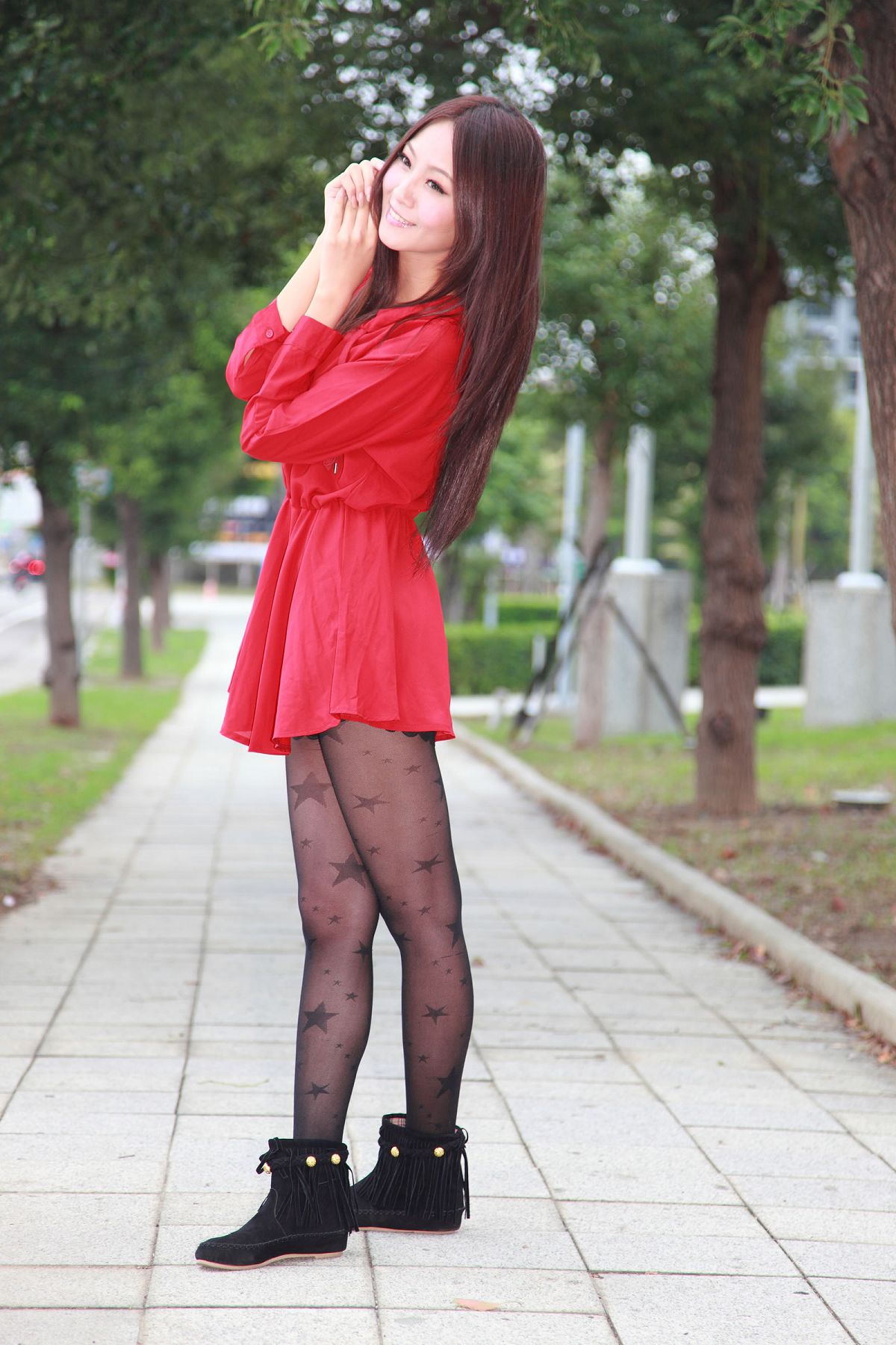 [Beautyleg] 女神--Winnie新竹縣體育場小雪外拍-1 [28P]