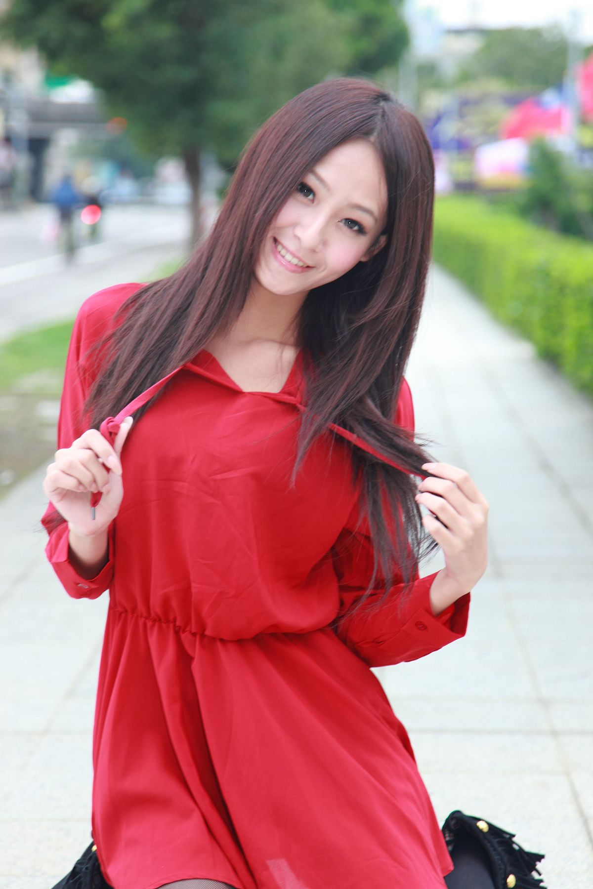 [Beautyleg] 女神--Winnie新竹縣體育場小雪外拍-1 [28P]