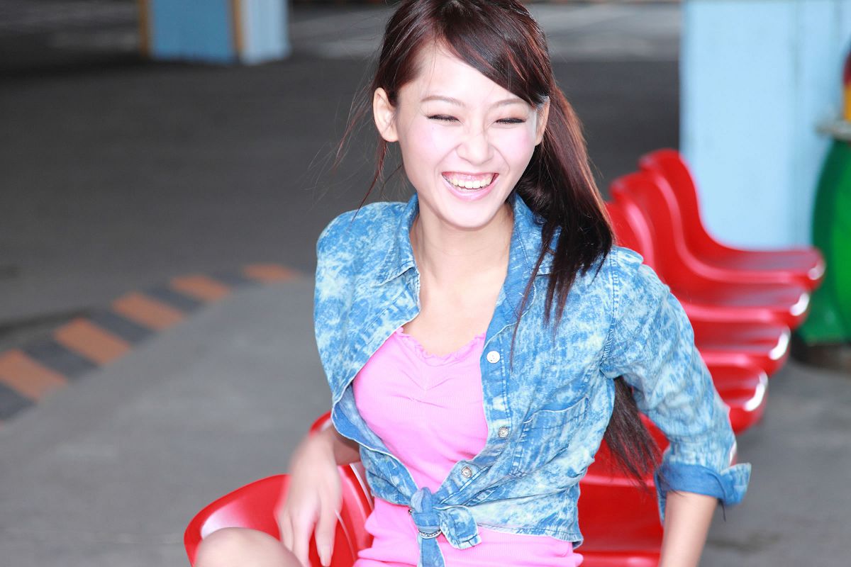 [Beautyleg] 女神新竹縣體育場小雪外拍-3 [30P]