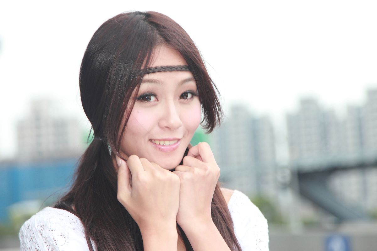 [Beautyleg] 女神新竹縣體育場小雪外拍-5 [25P]