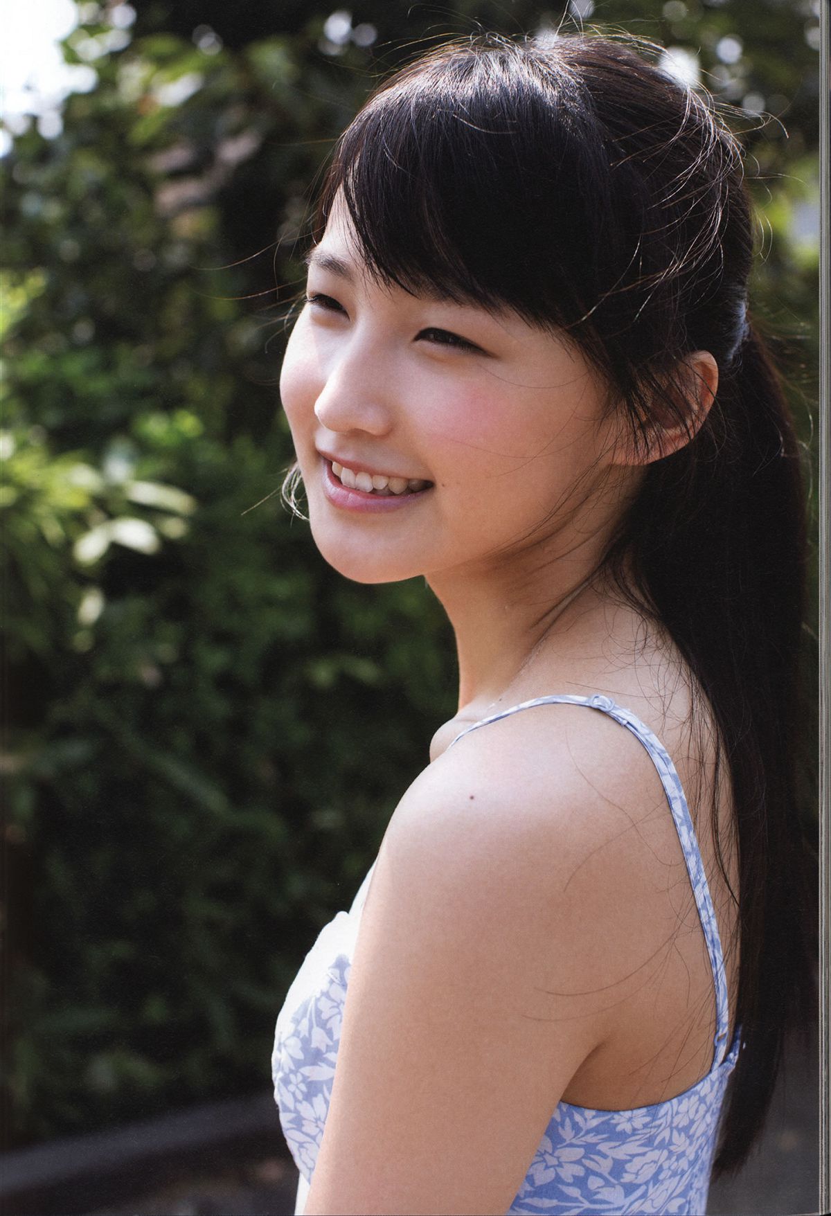 鞘師里保 写真集 『 太陽 』 [92P]