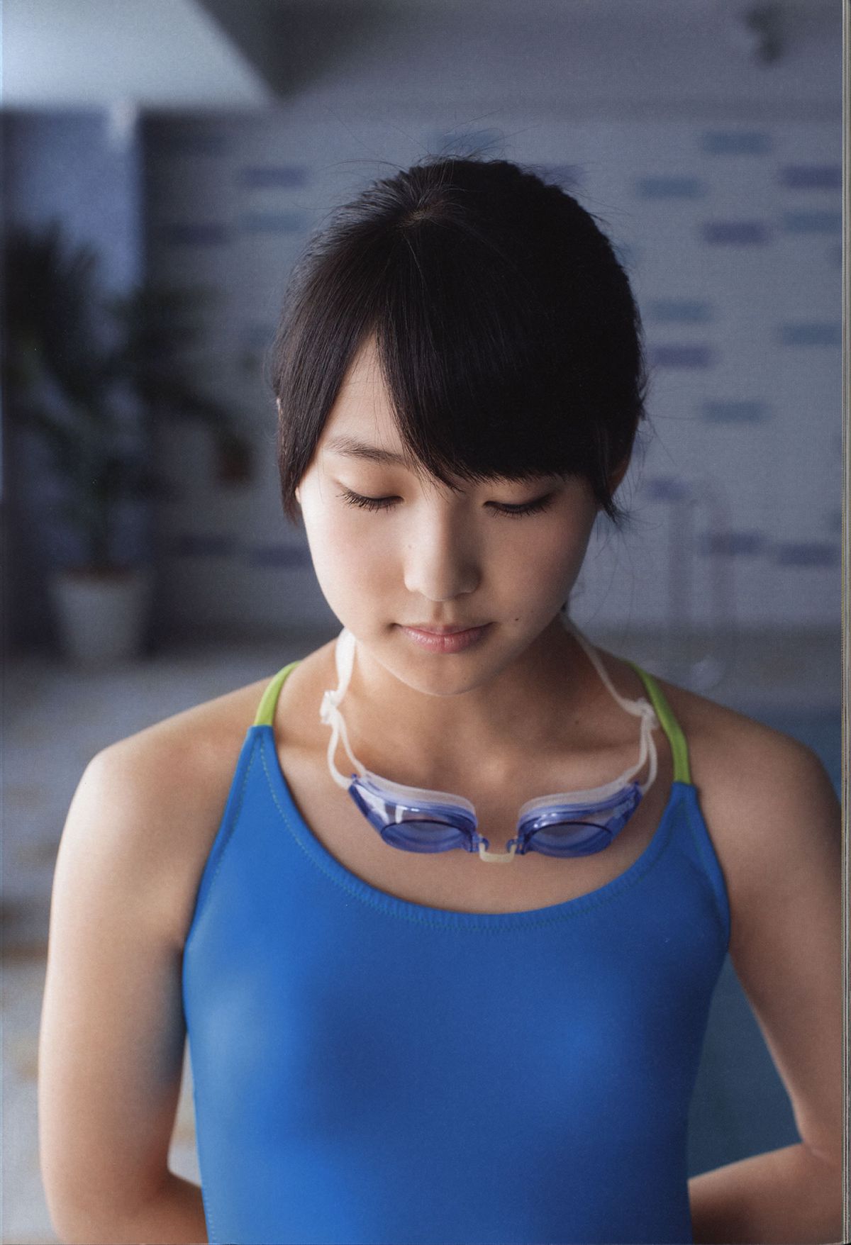鞘師里保 写真集 『 太陽 』 [92P]