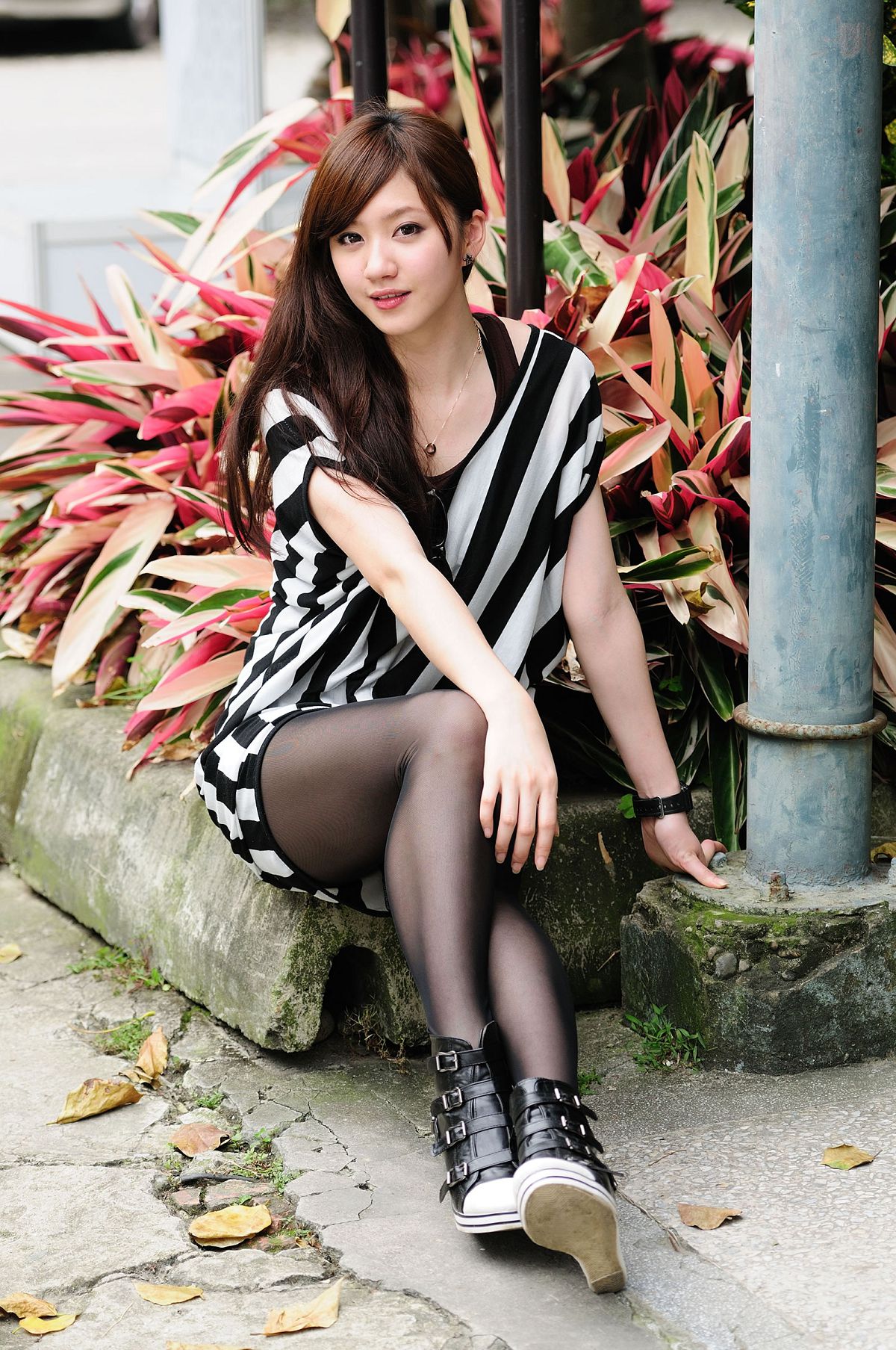 台湾清纯美女-小雅外拍写真 [40P]