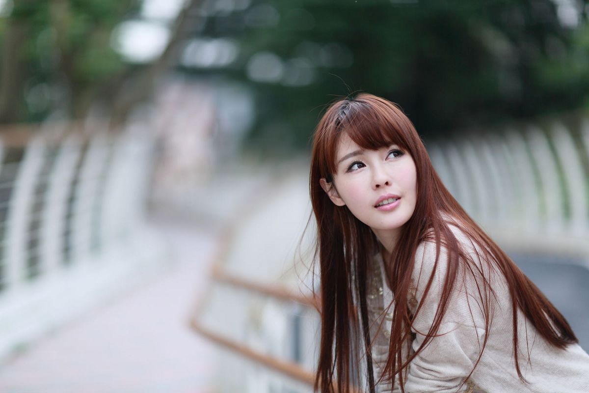 台湾清纯美女-NAOMI+蜜兒外拍 [54P]