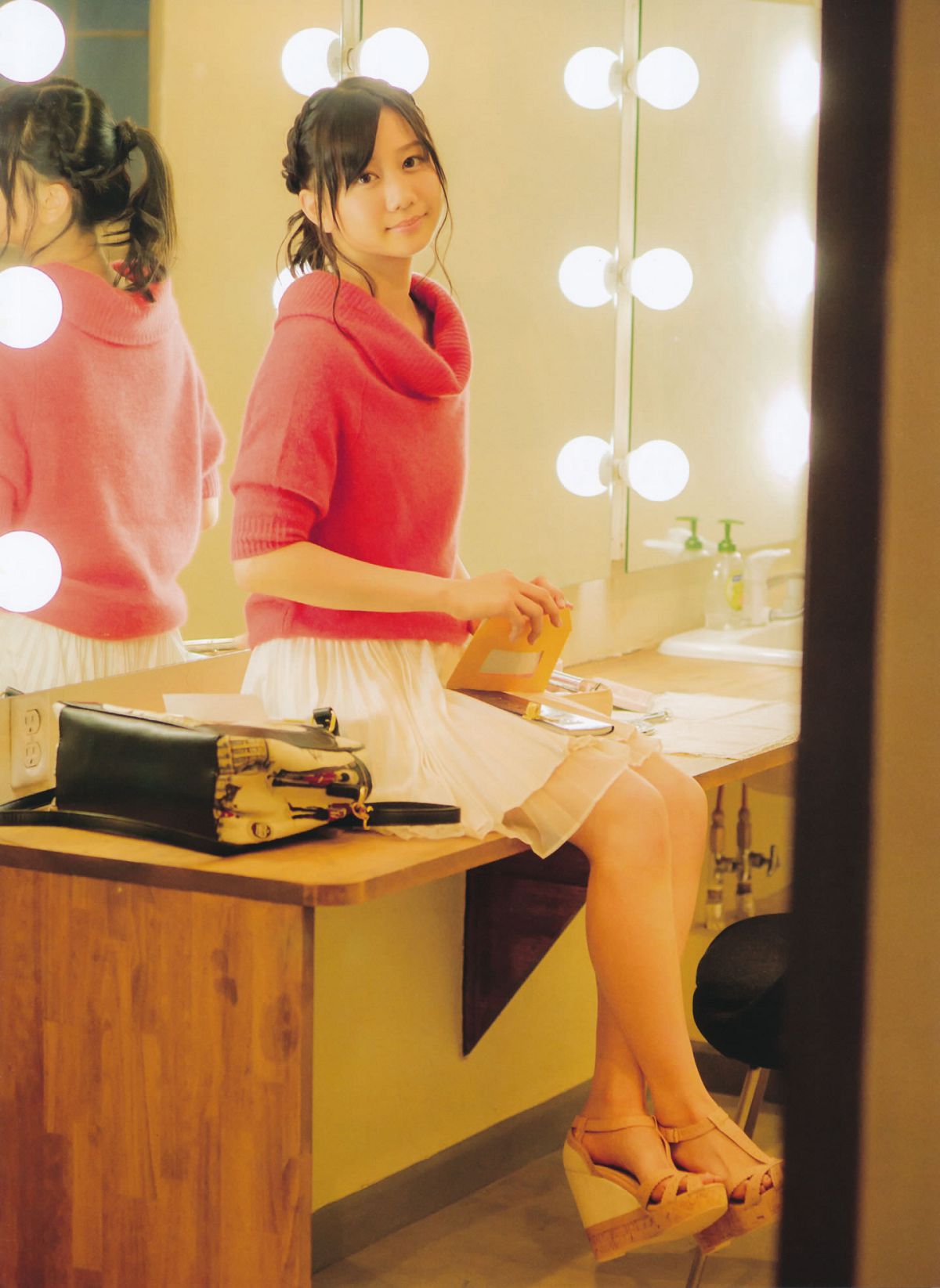 [girls!] Vol.43 松井珠理奈 古畑奈和 藤江れいな 鈴木愛理 北原里英 [55P]