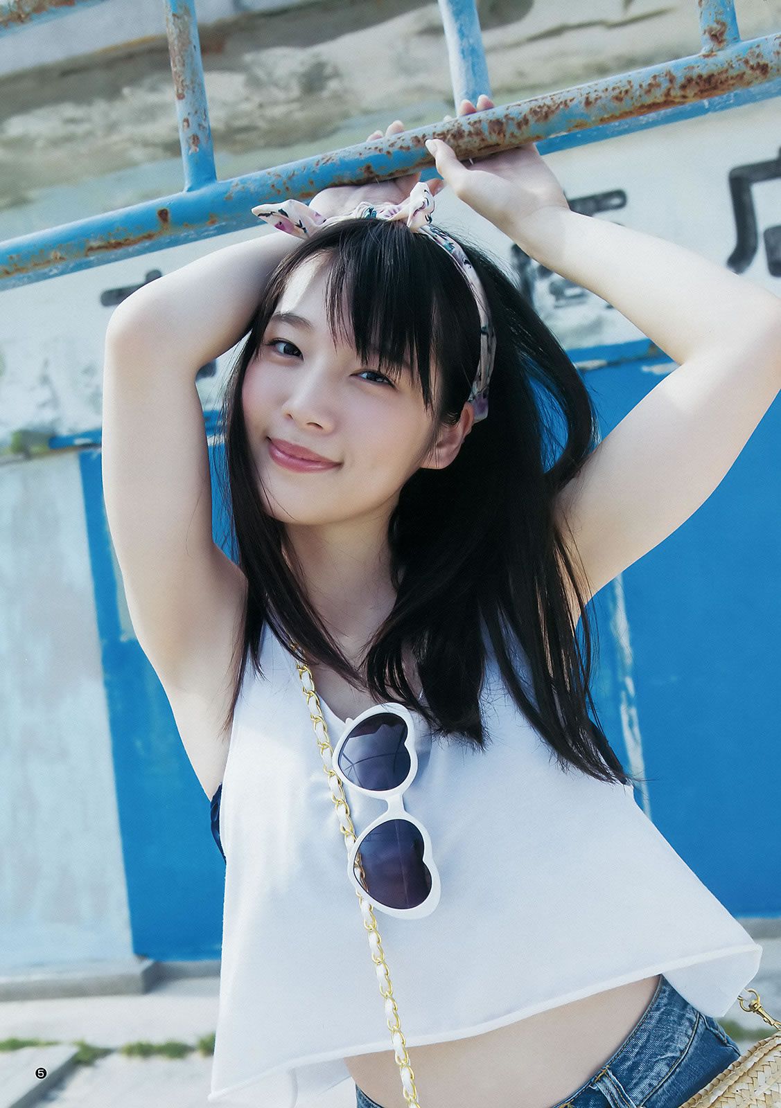 [Weekly Young Jump] 2015 No.01 02 筧美和子 滝口ひかり 本田翼 内田真礼 [31P]