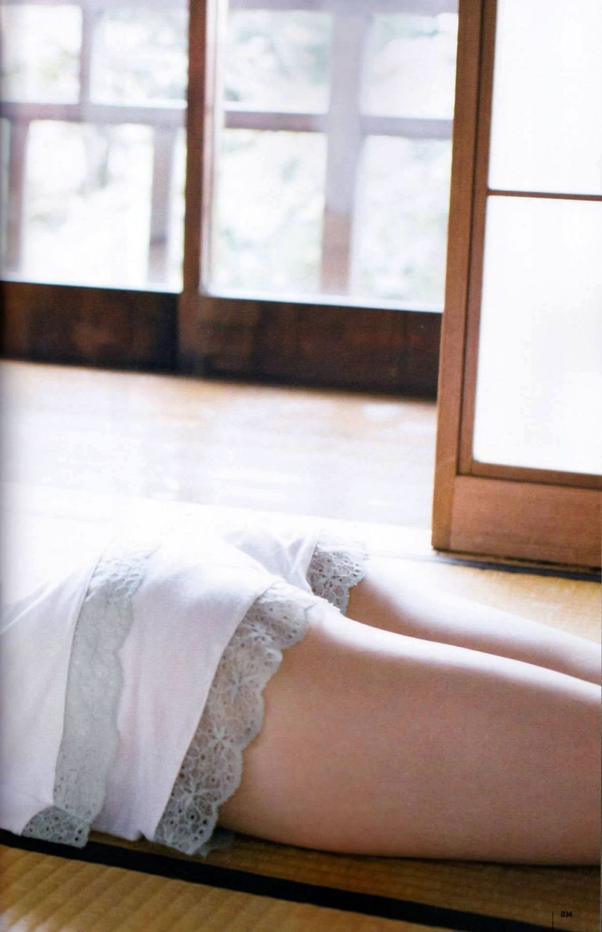 [UTB] 2014.12 vol.224 生田絵梨花 朝長美桜 道重さゆみ 橋本奈々未 乃木坂46 [61P]