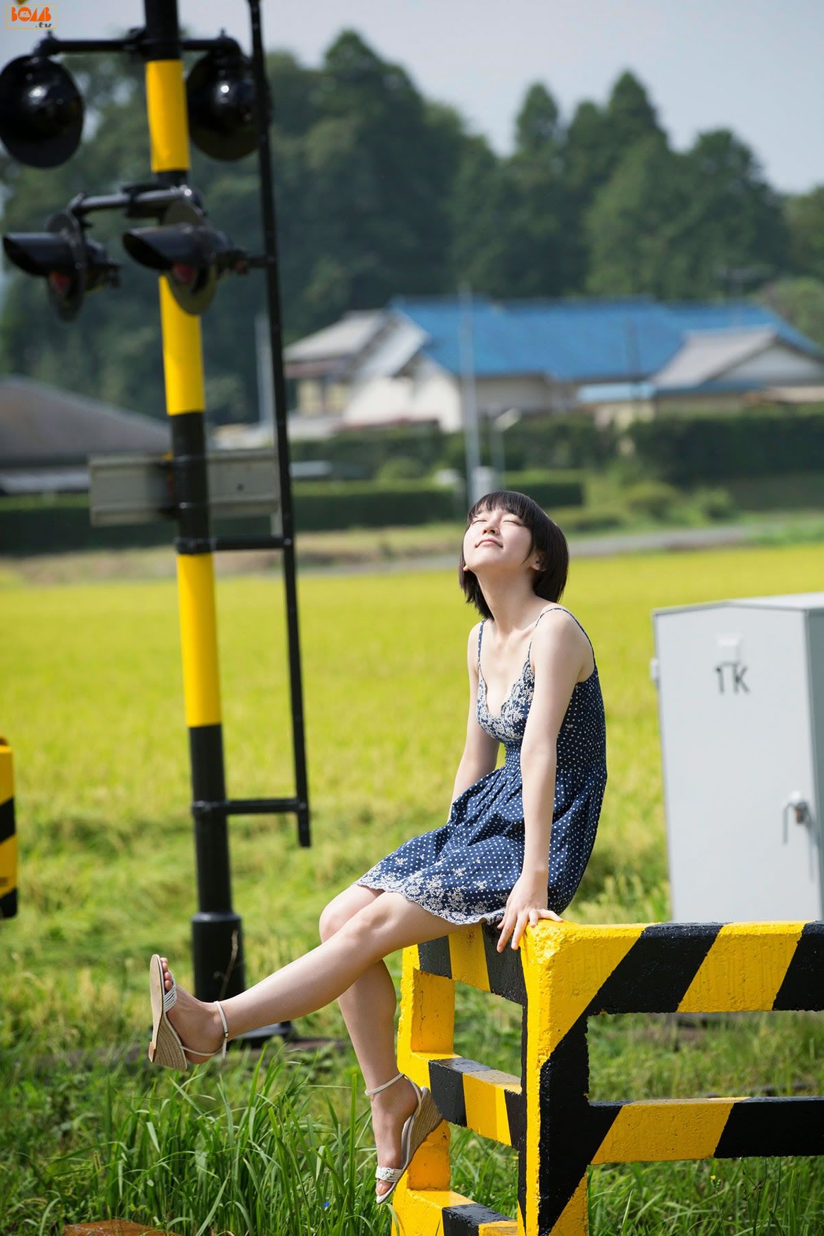 [BOMB.tv] GRAVURE Channel 2014年10月号 Riho Yoshioka 吉岡里帆 [76P]