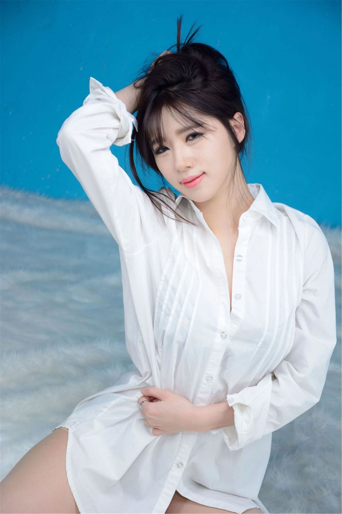 韩国美女宋珠娥-写真纯白玉兔 [53P]