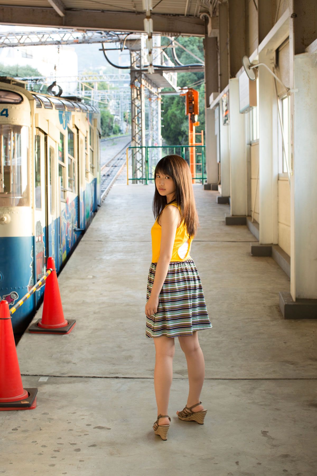 [Hello! Project digital books] 2014.05 Vol.118 Riho Sayashi 鞘師里保 [105P]