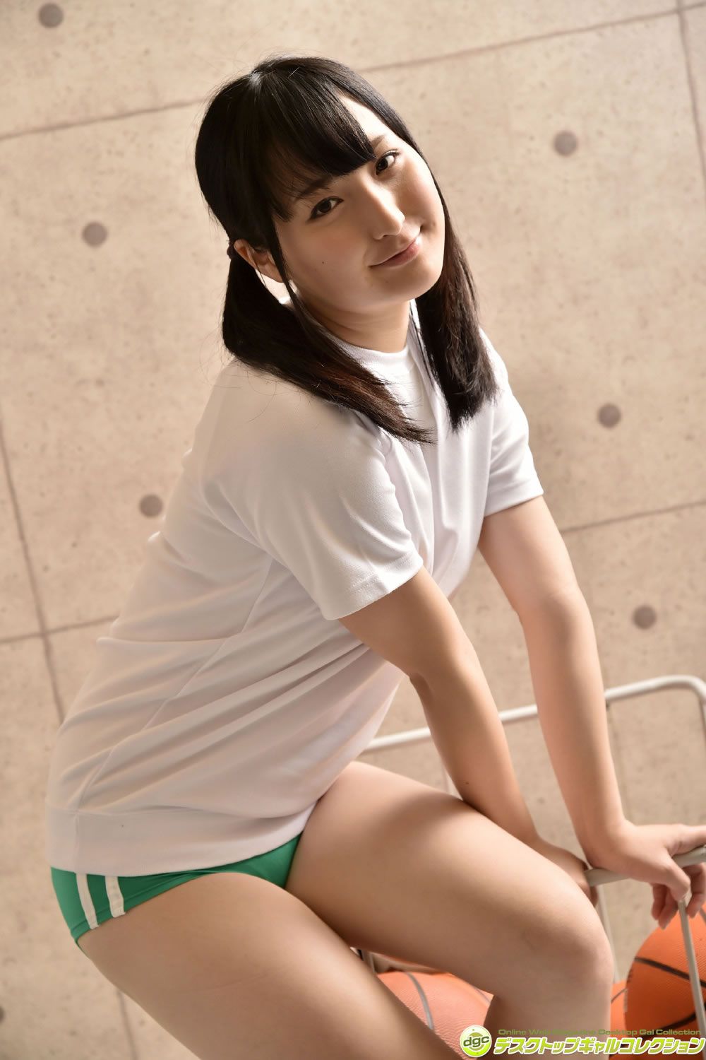 [DGC] 2015.01 No.1214 Satoko Hirano 平野聡子 [100P]