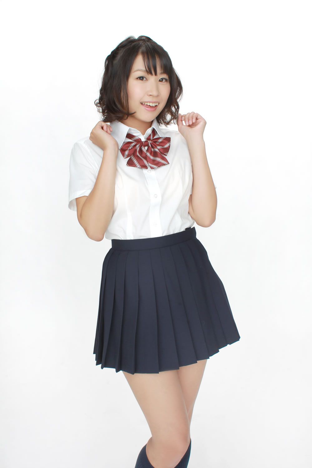 [YS-Web] Vol.575 吉田ゆい Yui Yoshida 言うことナース！いやしの看護学生アイドル入学！[49P]