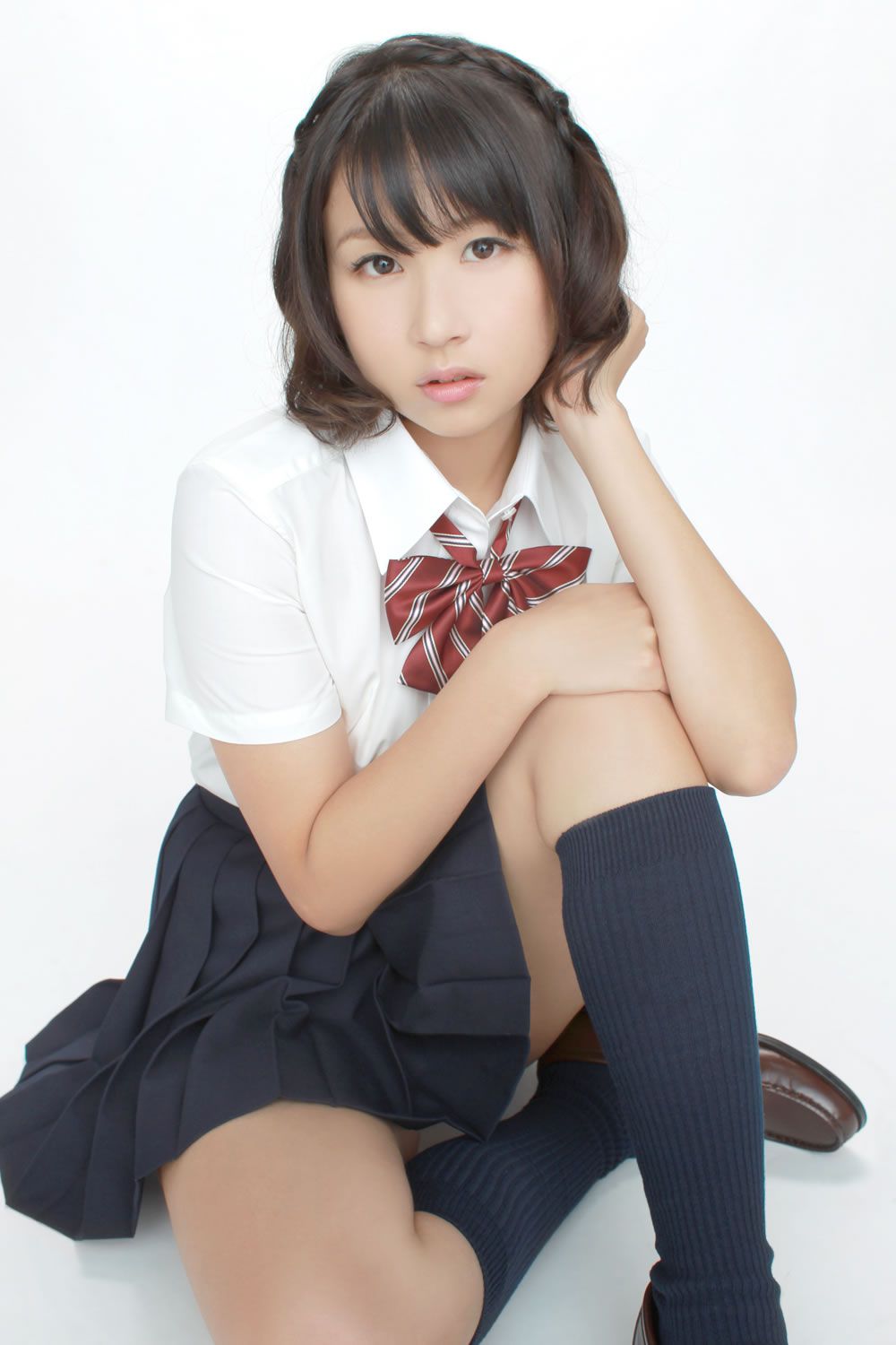 [YS-Web] Vol.575 吉田ゆい Yui Yoshida 言うことナース！いやしの看護学生アイドル入学！[49P]