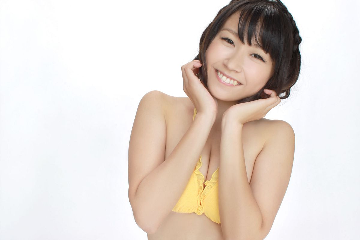 [YS-Web] Vol.575 吉田ゆい Yui Yoshida 言うことナース！いやしの看護学生アイドル入学！[49P]