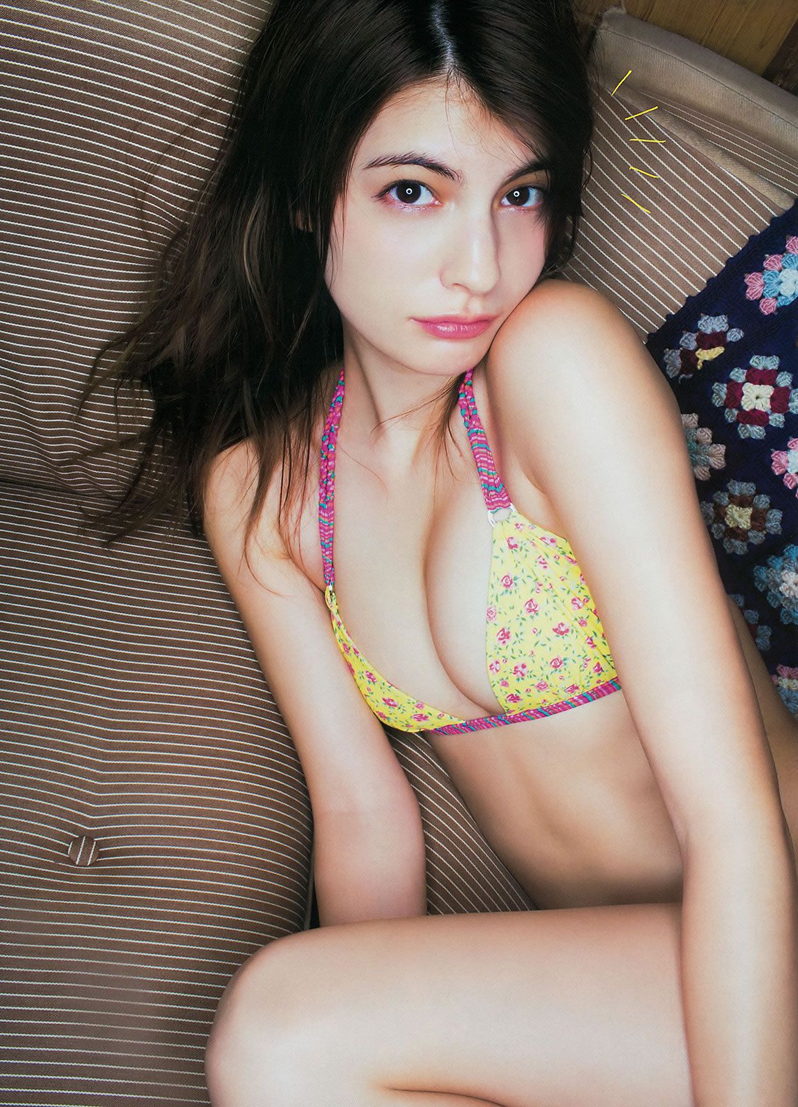 [Young Magazine] 2015 No.13 14 柏木由紀 清水みさと マギー 佐野ひなこ [22P]