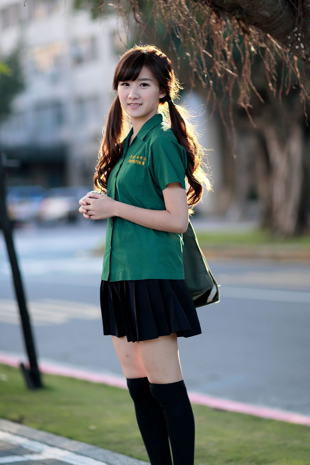 可爱清纯美女李思娴-北一女中制服外拍 [76P]