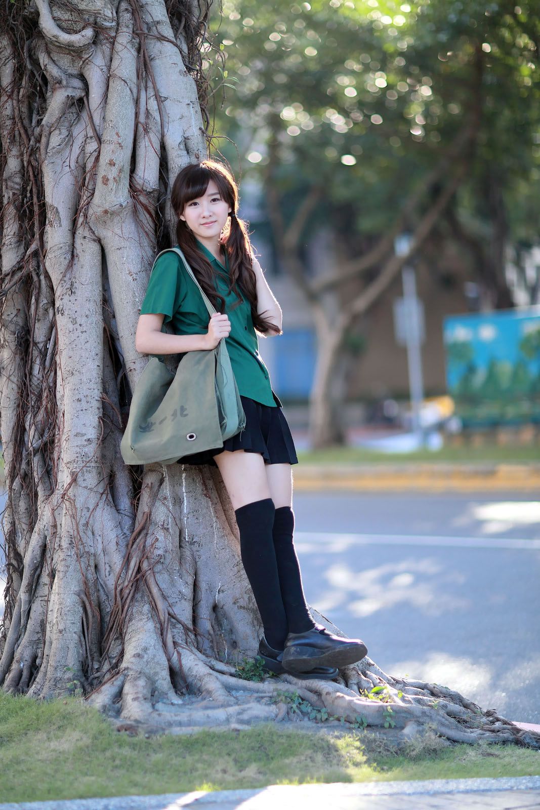 可爱清纯美女李思娴-北一女中制服外拍 [76P]