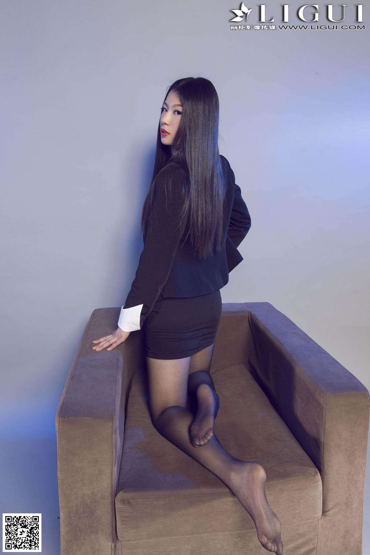[Ligui] 丽柜 2015.03.20 Model 佳怡 [43P]