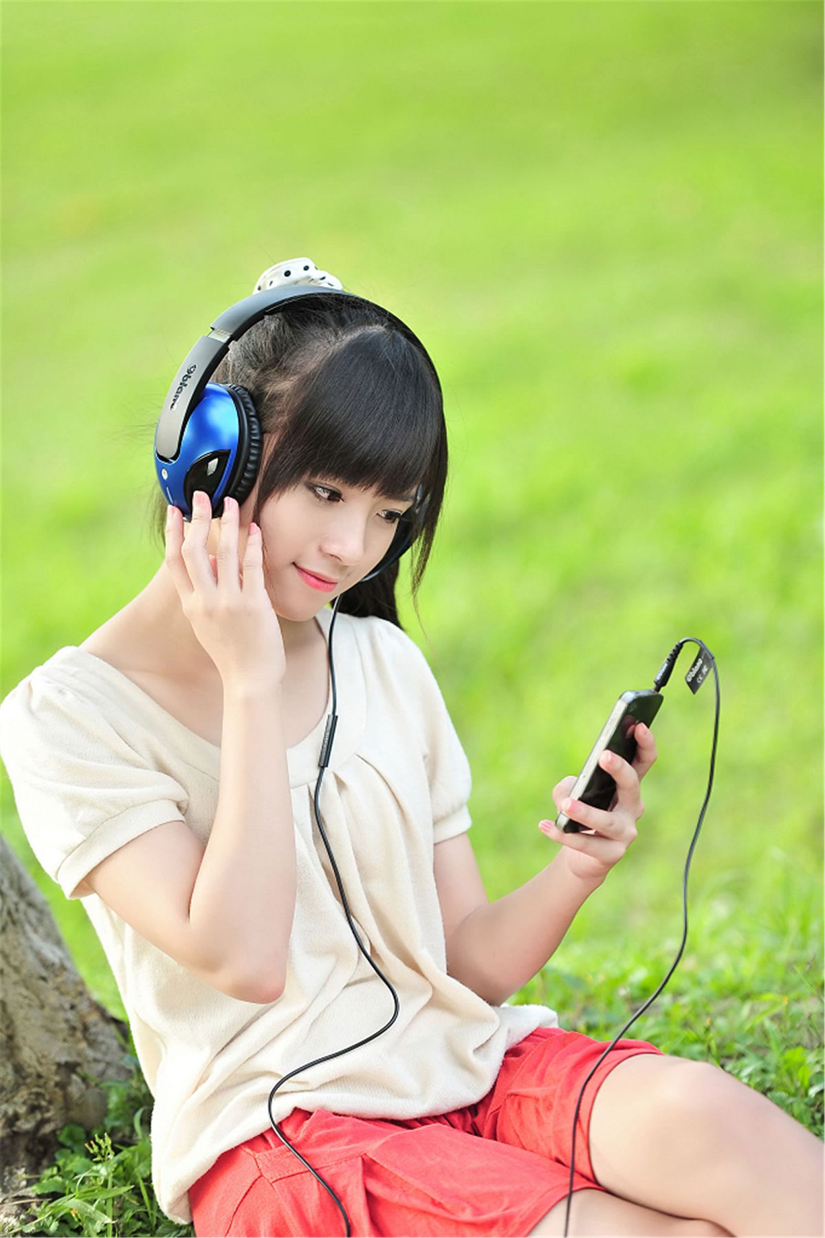 台湾清纯美女-咪莎 逸仙公园外拍 [21P]