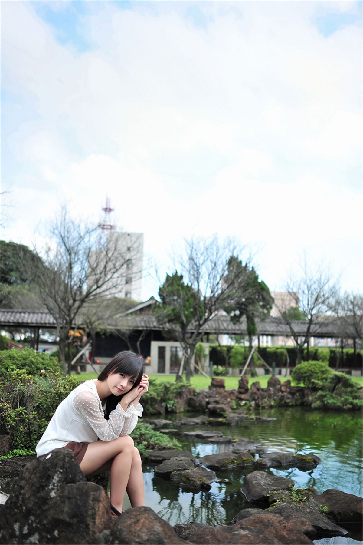 台湾清纯美女-咪莎 逸仙公园外拍 [21P]
