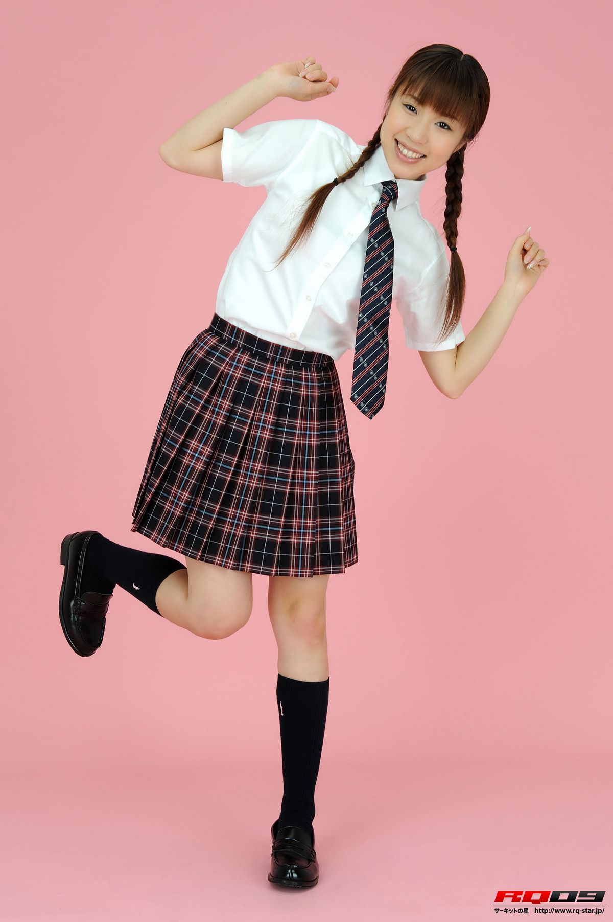 [RQ-STAR] 2009.08.19 NO.00163 Yuko Momokawa 桃川祐子 Student Style [219P]