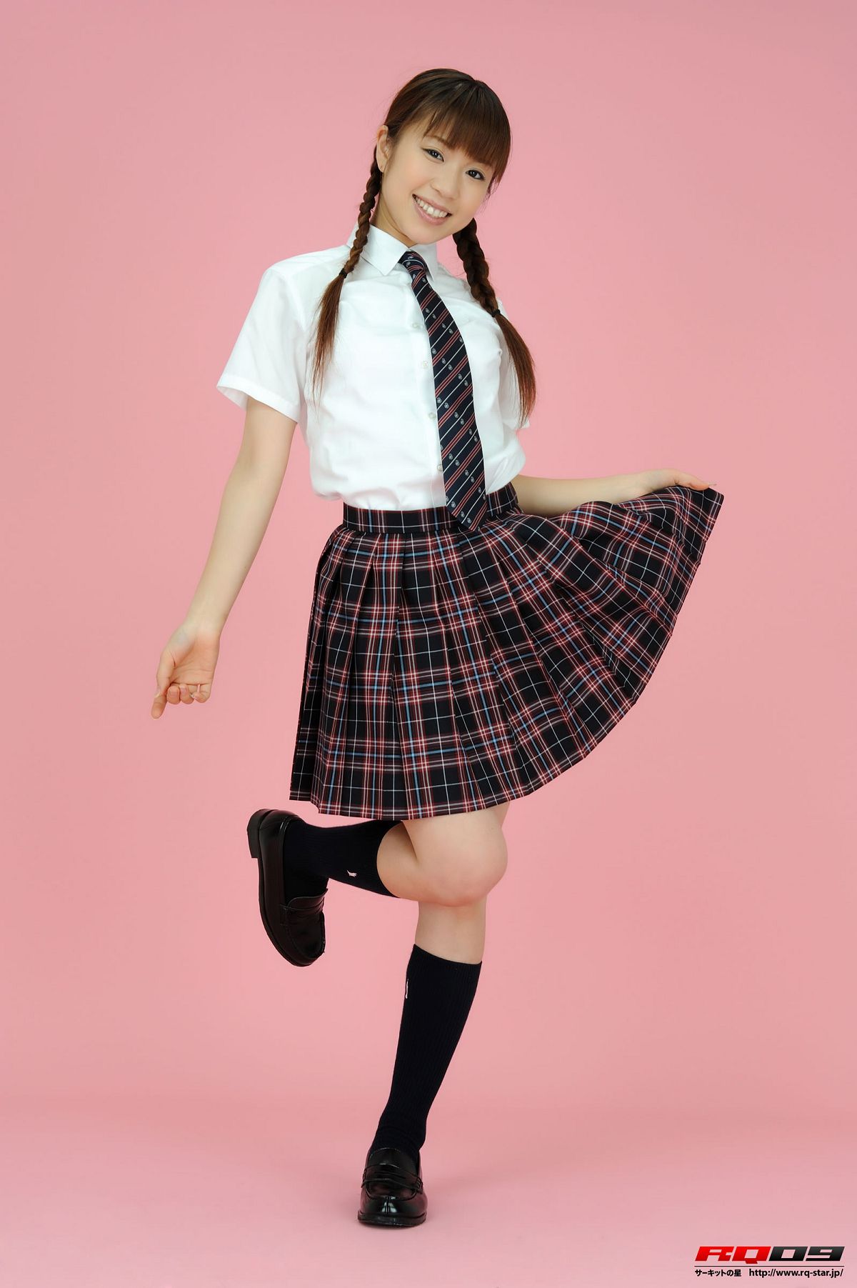 [RQ-STAR] 2009.08.19 NO.00163 Yuko Momokawa 桃川祐子 Student Style [219P]