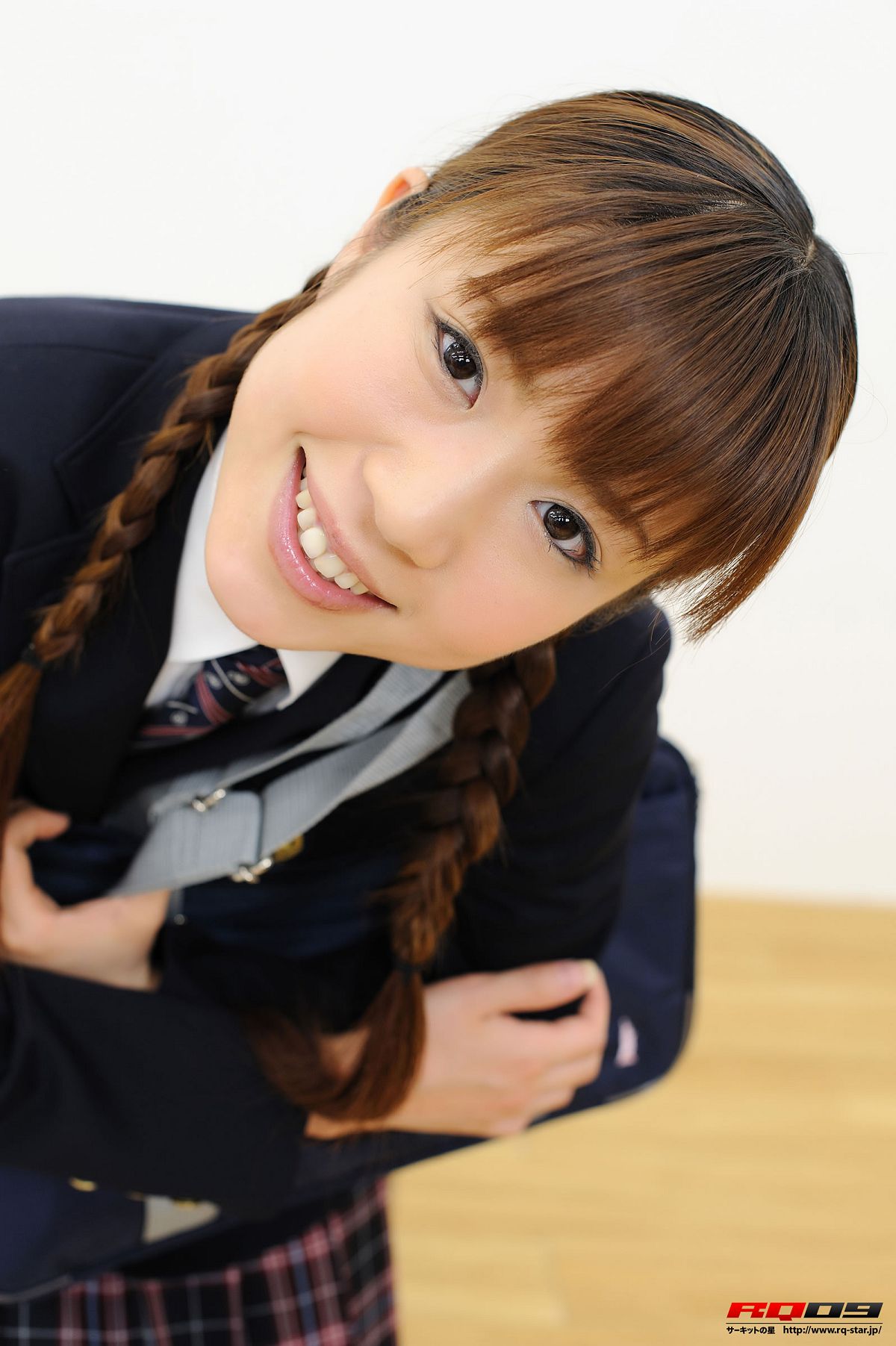 [RQ-STAR] 2009.08.24 NO.00165 Yuko Momokawa 桃川祐子 Student Style [69P]