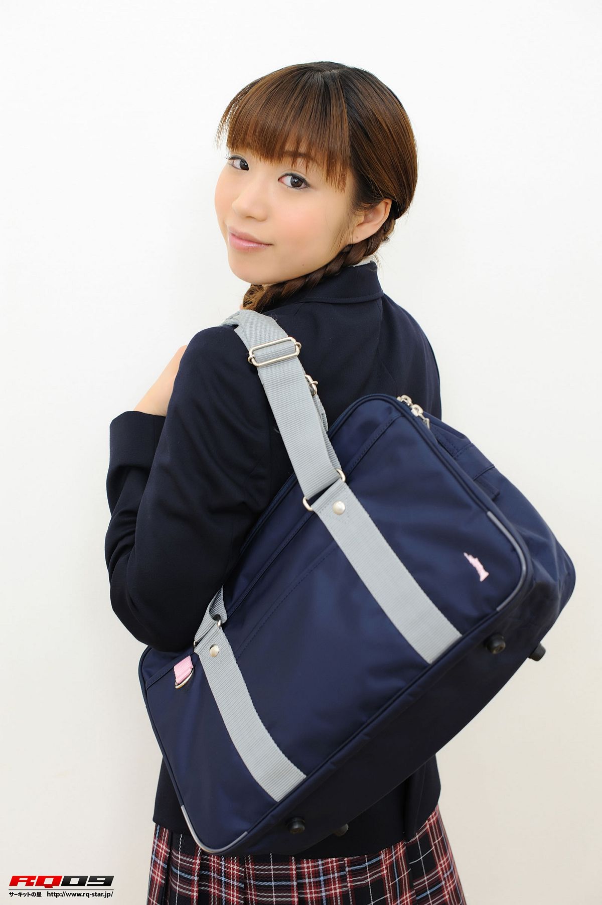 [RQ-STAR] 2009.08.24 NO.00165 Yuko Momokawa 桃川祐子 Student Style [69P]