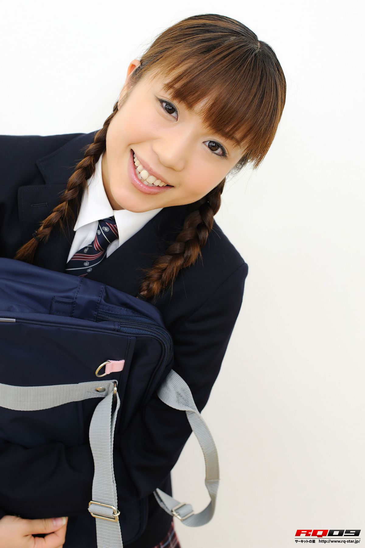 [RQ-STAR] 2009.08.24 NO.00165 Yuko Momokawa 桃川祐子 Student Style [69P]