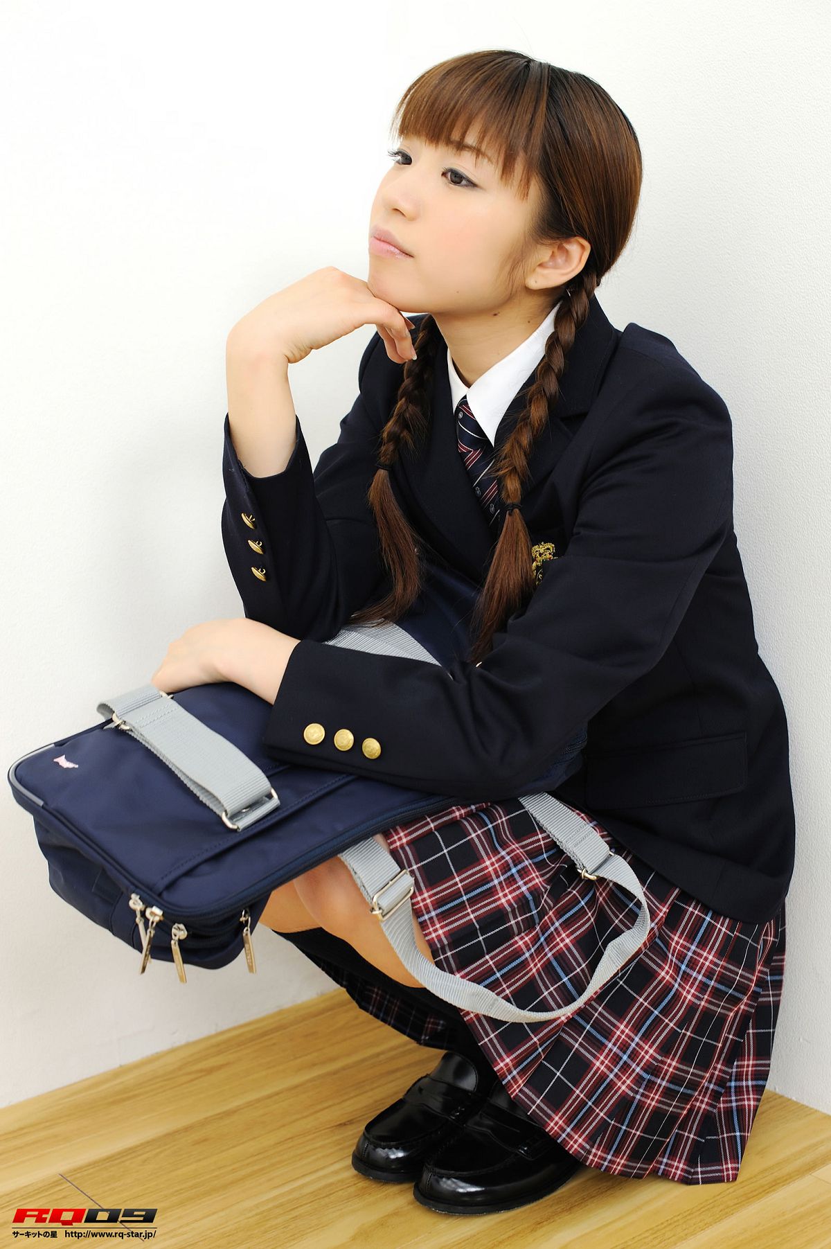 [RQ-STAR] 2009.08.24 NO.00165 Yuko Momokawa 桃川祐子 Student Style [69P]
