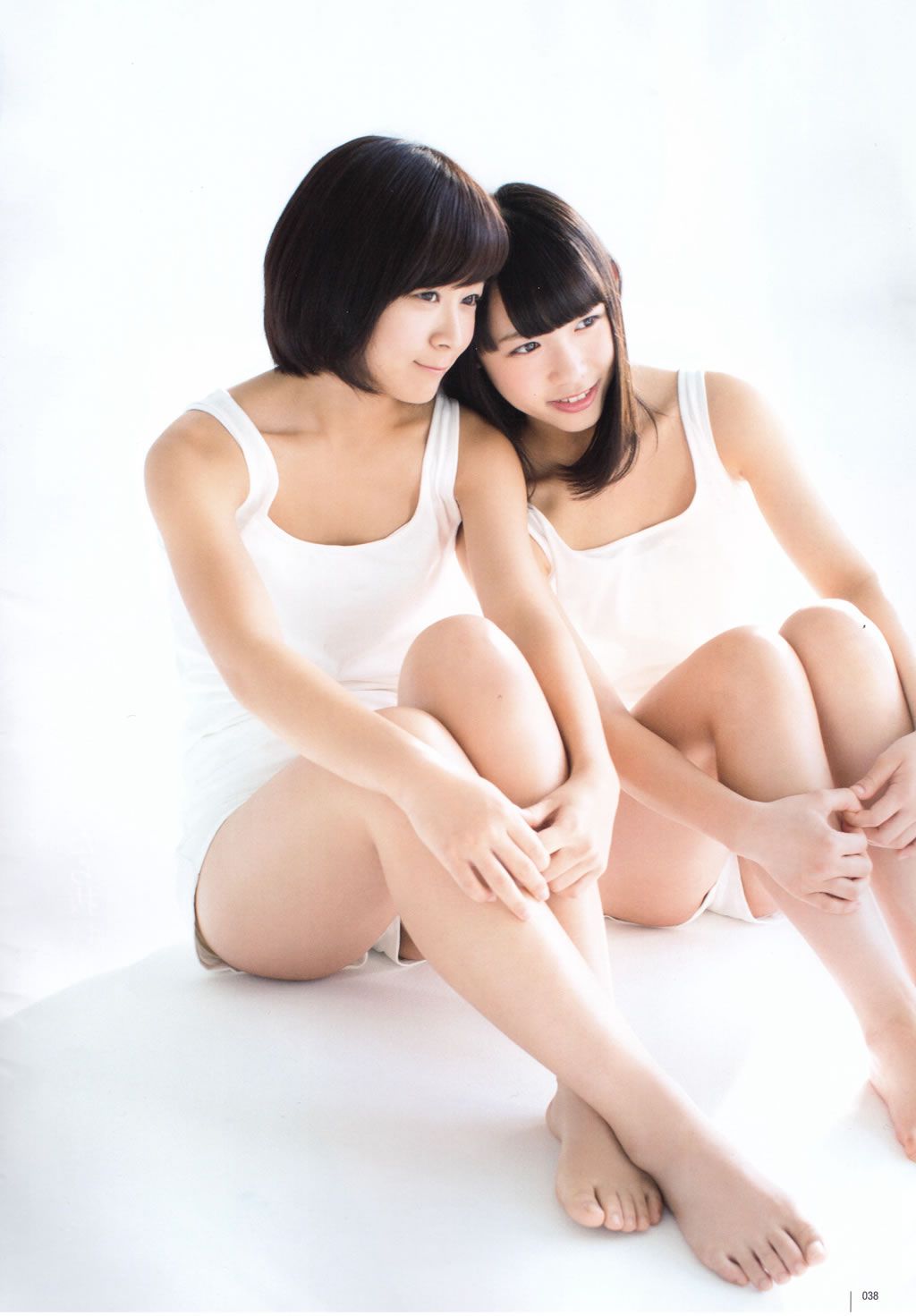 [UTB] 2015.05 西野七瀬 高柳明音 込山榛香 Team8 伊藤万理華 鞘師里保 鈴木愛理岡井千聖 + 别册付録 白石麻衣 中元日芽香 深川麻衣 和田まあやの [91P]