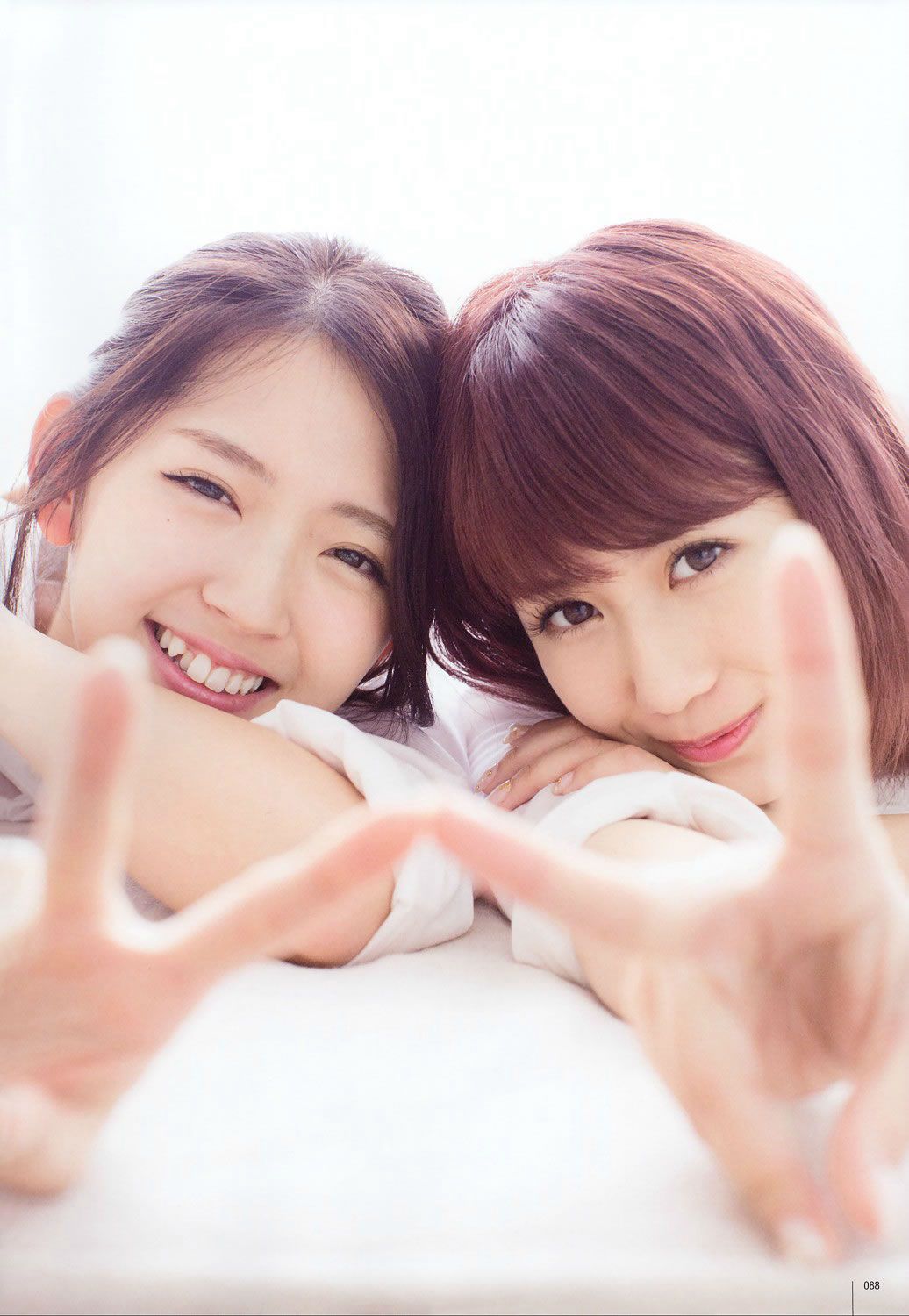 [UTB] 2015.05 西野七瀬 高柳明音 込山榛香 Team8 伊藤万理華 鞘師里保 鈴木愛理岡井千聖 + 别册付録 白石麻衣 中元日芽香 深川麻衣 和田まあやの [91P]